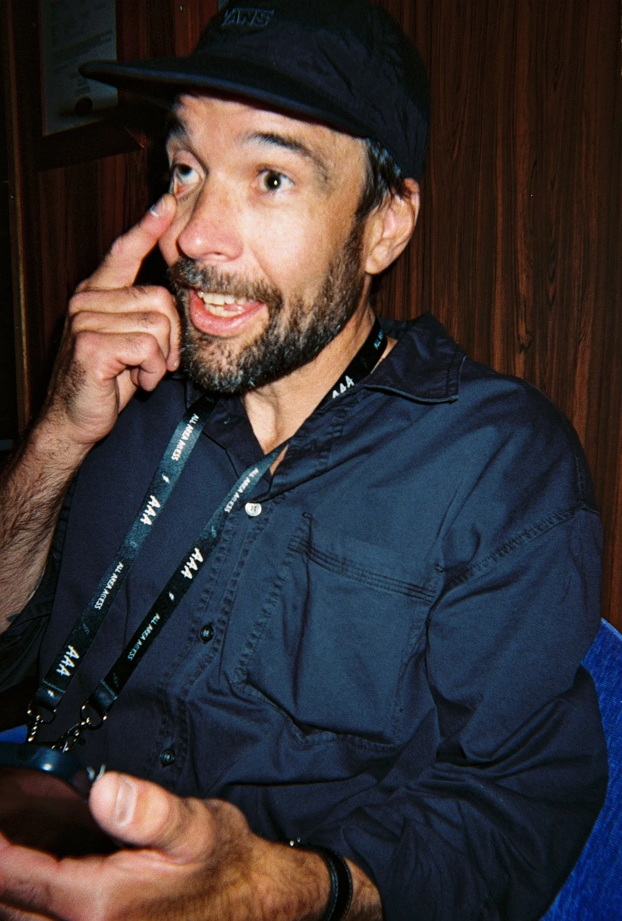 R1-05273-000A.JPG