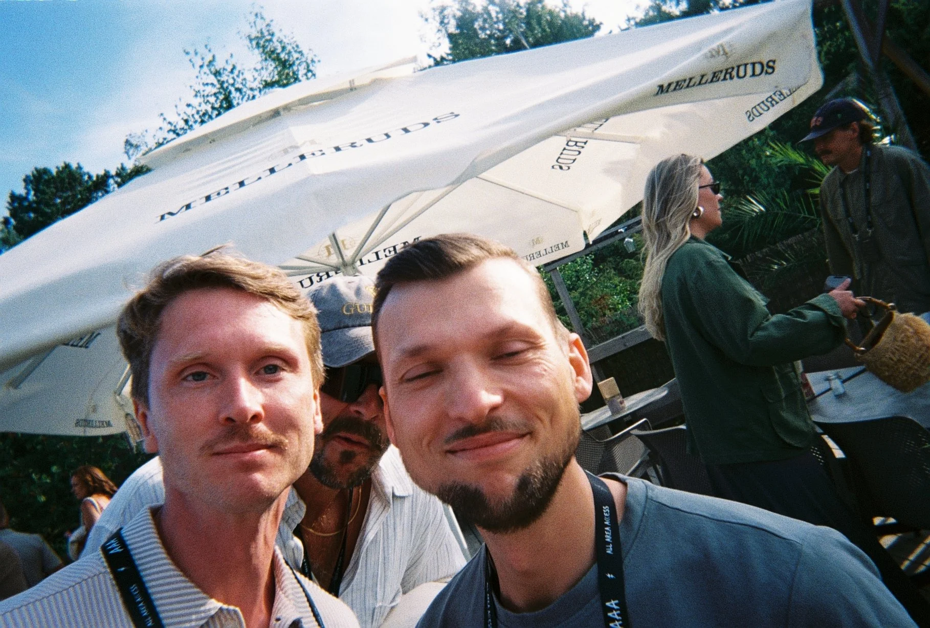 R1-05276-015A.JPG