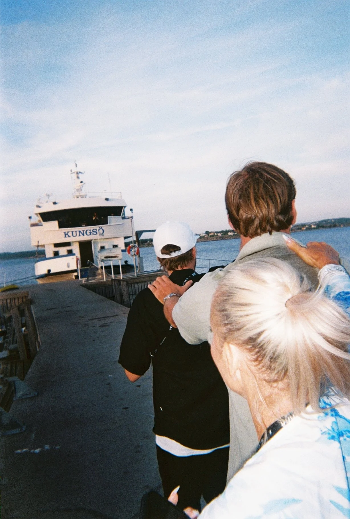R1-05273-014A.JPG