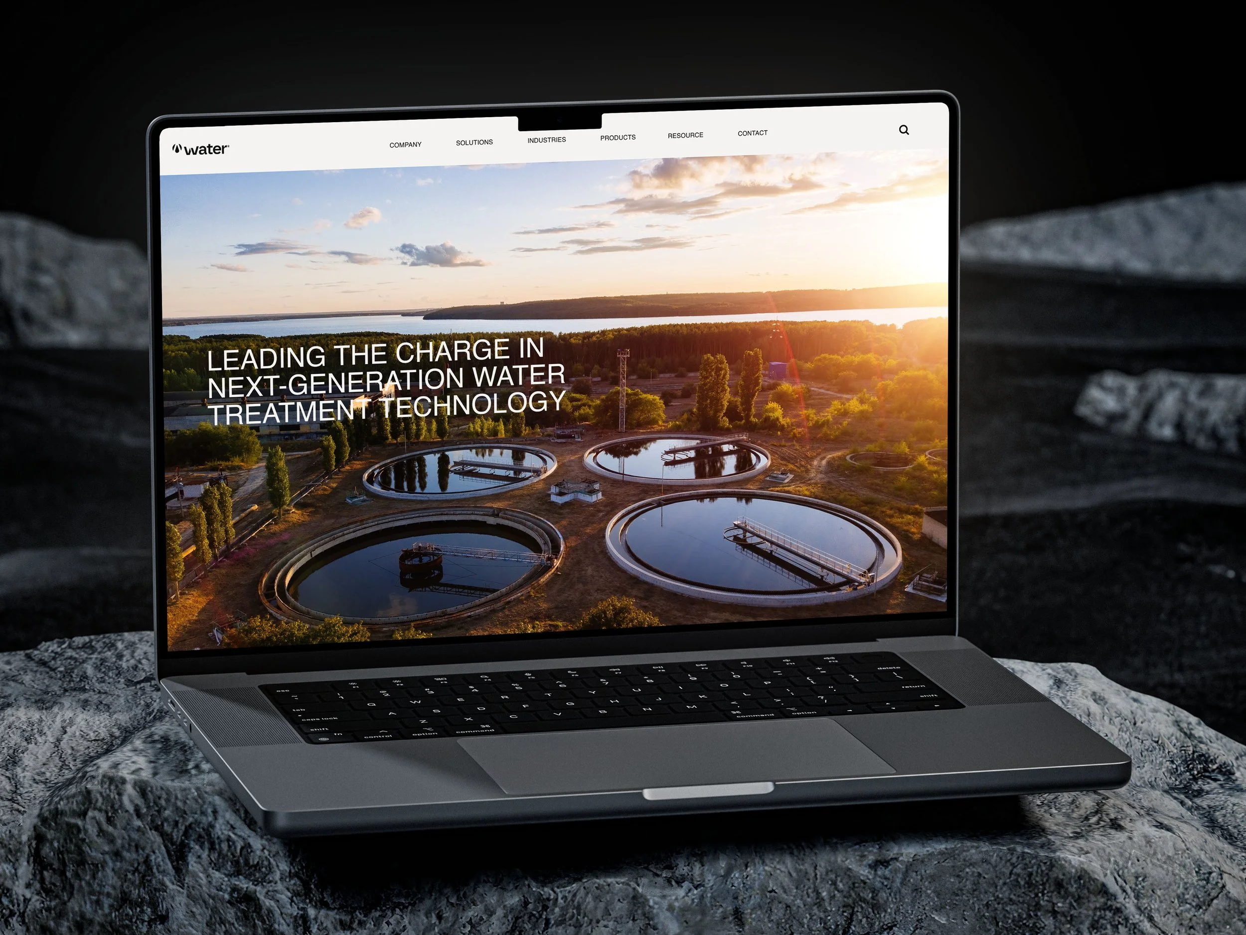 03 Mac Mockup copy.jpg