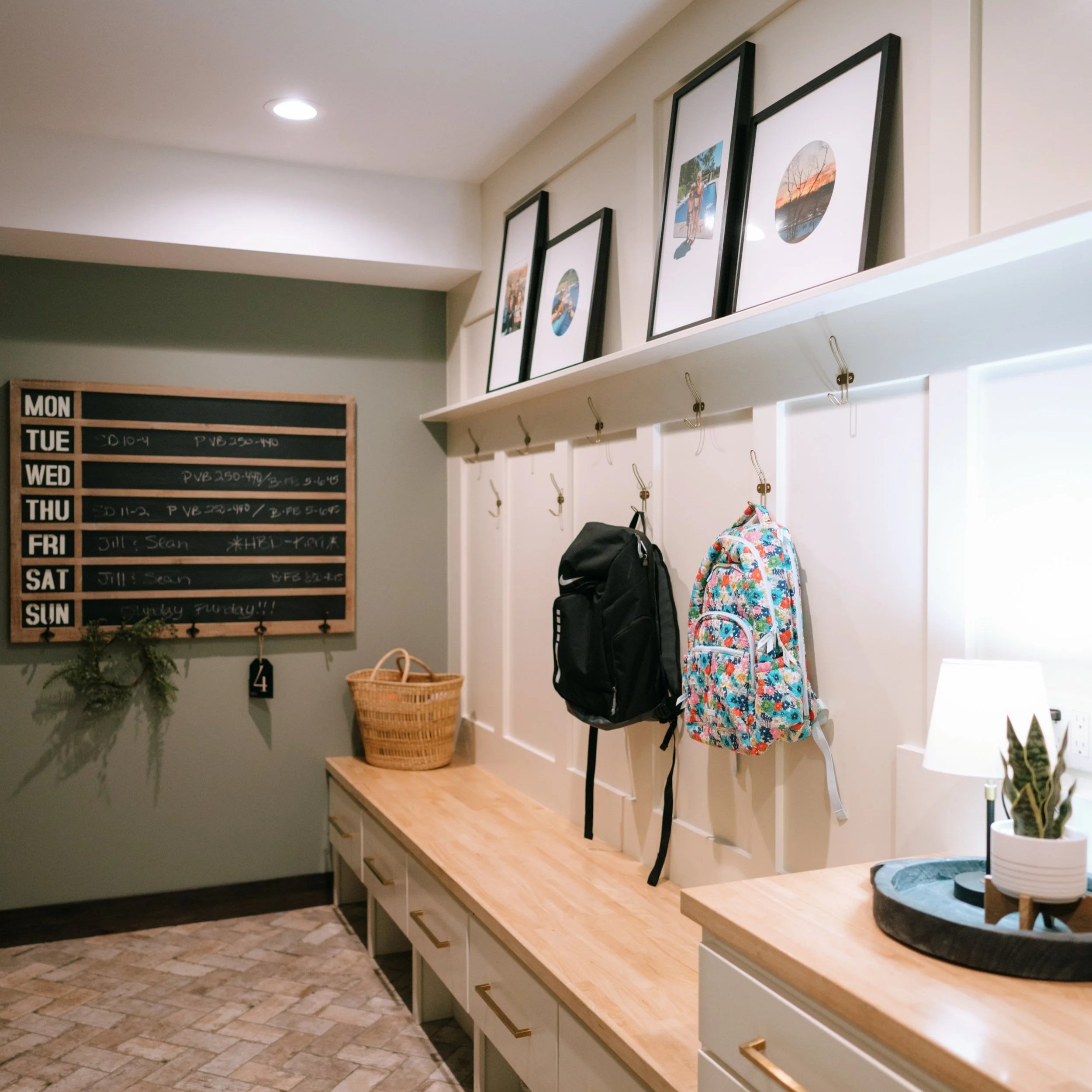 Custom Storage Solutions for a Clutter-Free New Year