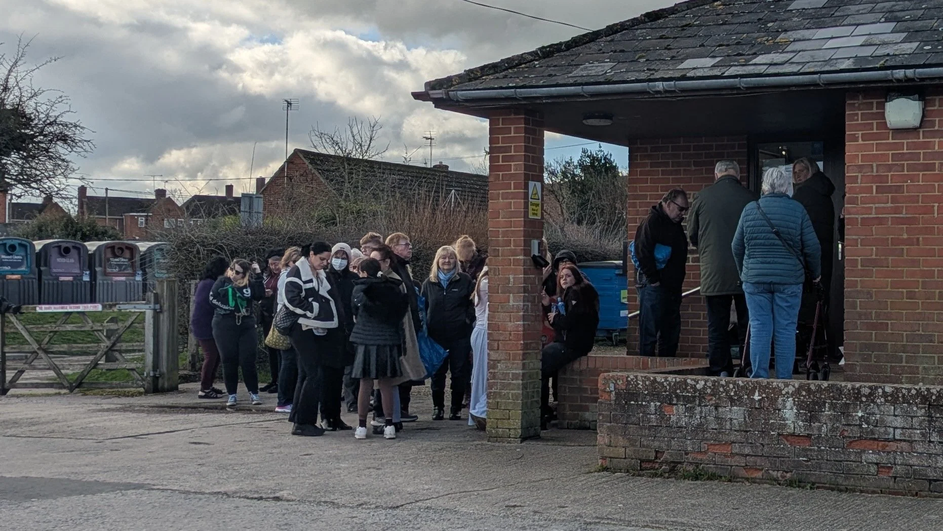 Ques 20 minutes before opening!