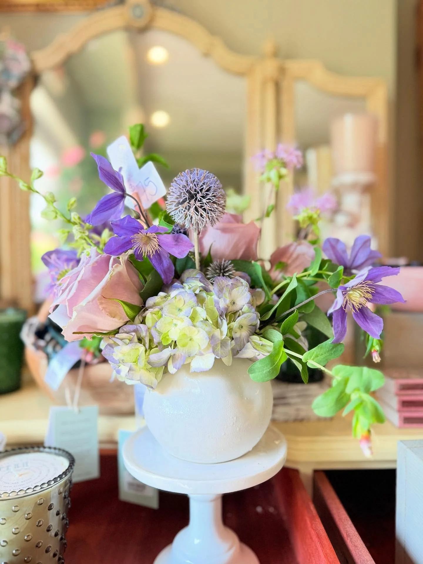 We have plenty of daily made arrangements every day to grab-and-go on your travels! Stop by L&amp;M to get yours today 🦋🌸🤍