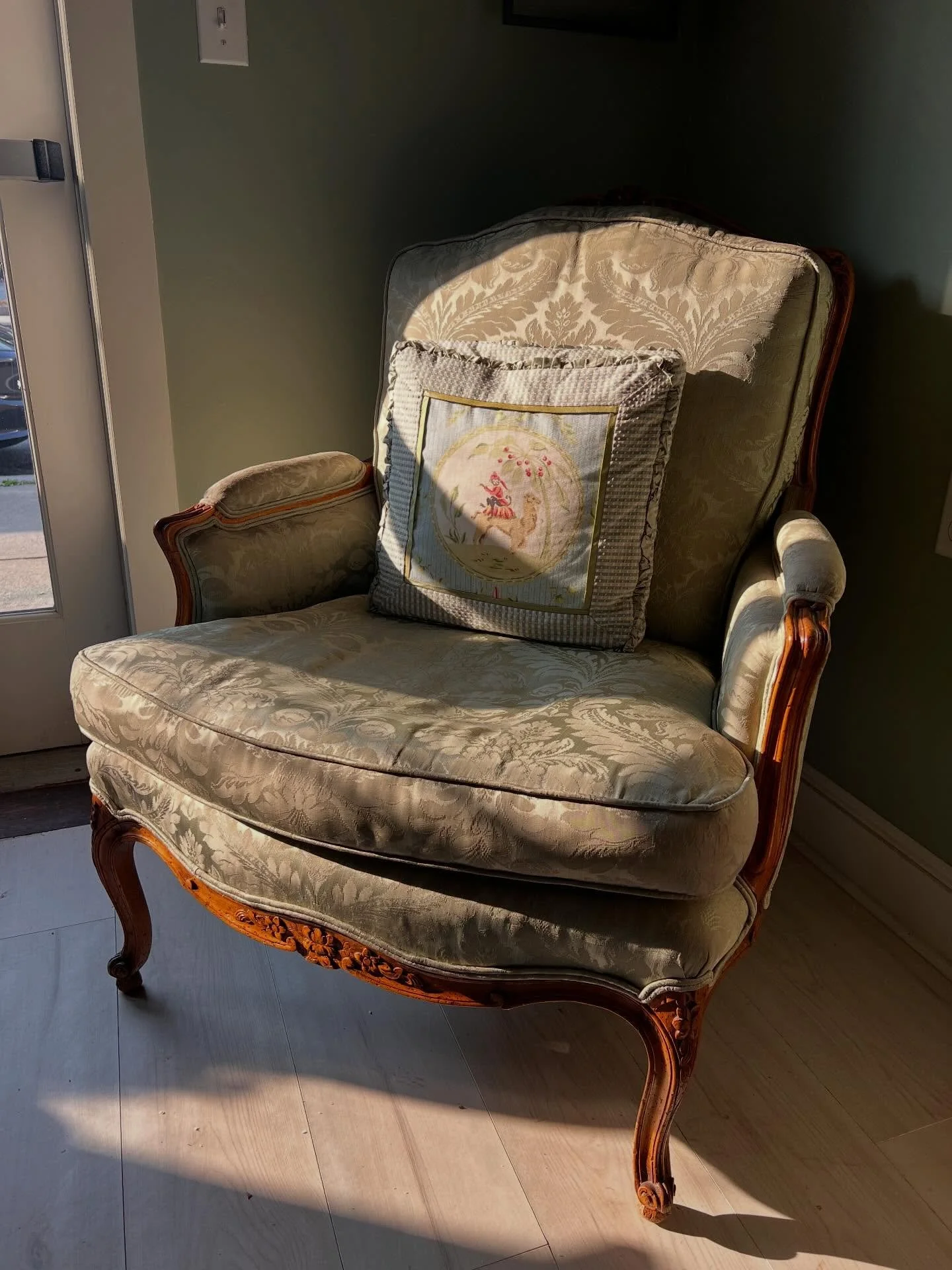 Coming soon to social media 🤭 &hellip; &ldquo;Meetings from the Green Chair.&rdquo; Every week I want to take a moment from L&amp;M to talk about L&amp;M! Whether it be memorable moments, what&rsquo;s new &amp; exciting, funny stories or simply just