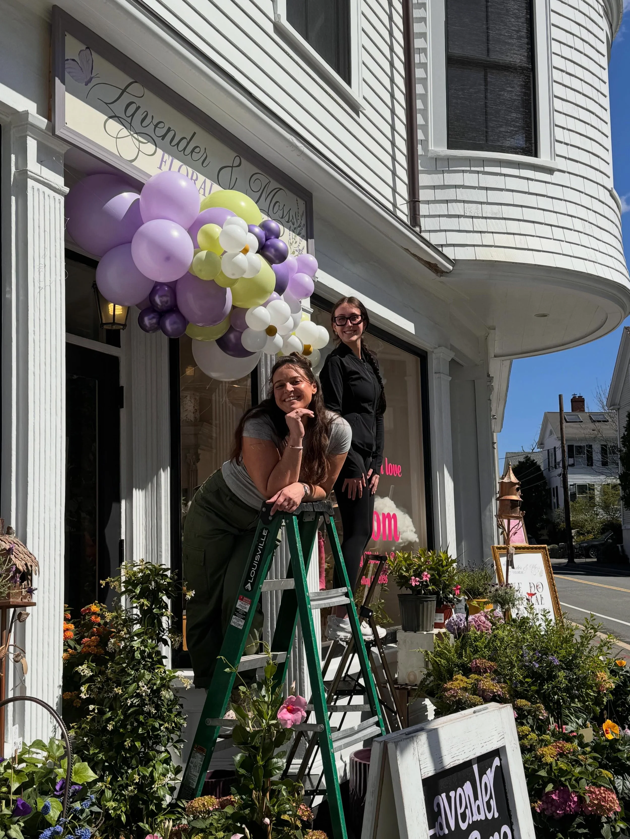 Not to toot my own horn, but we crushed the balloon install 🪻🌸💜🎀🎈