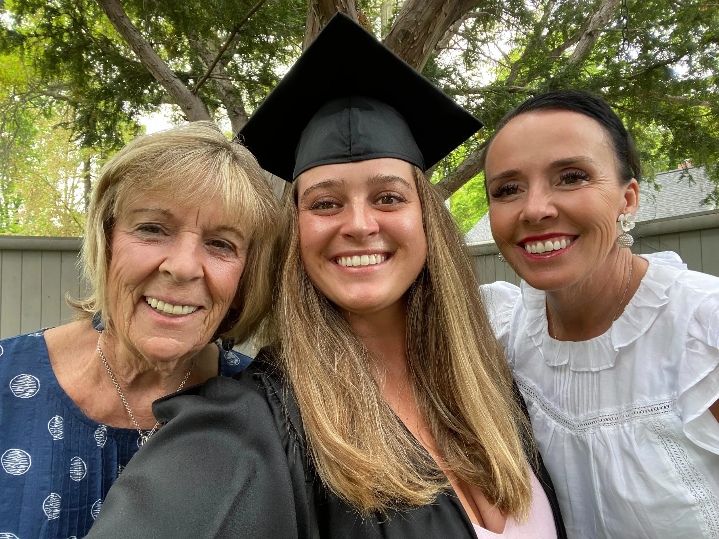 For the grads who bloomed their way to the finish line 🎓🌸
Bouquet pre-orders for Manchester-by-the-Sea seniors are still available! Call today to have yours ready for graduation tomorrow! ✨