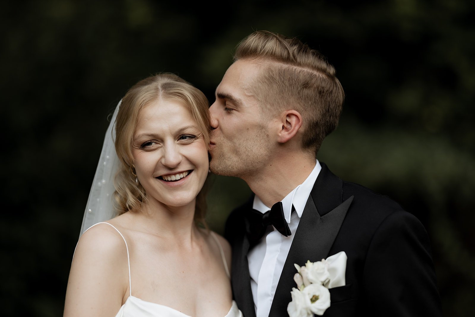 www.jessiundsebastian.de__23A7035_LuisaundMarius_Hochzeit_0085_websize.jpg