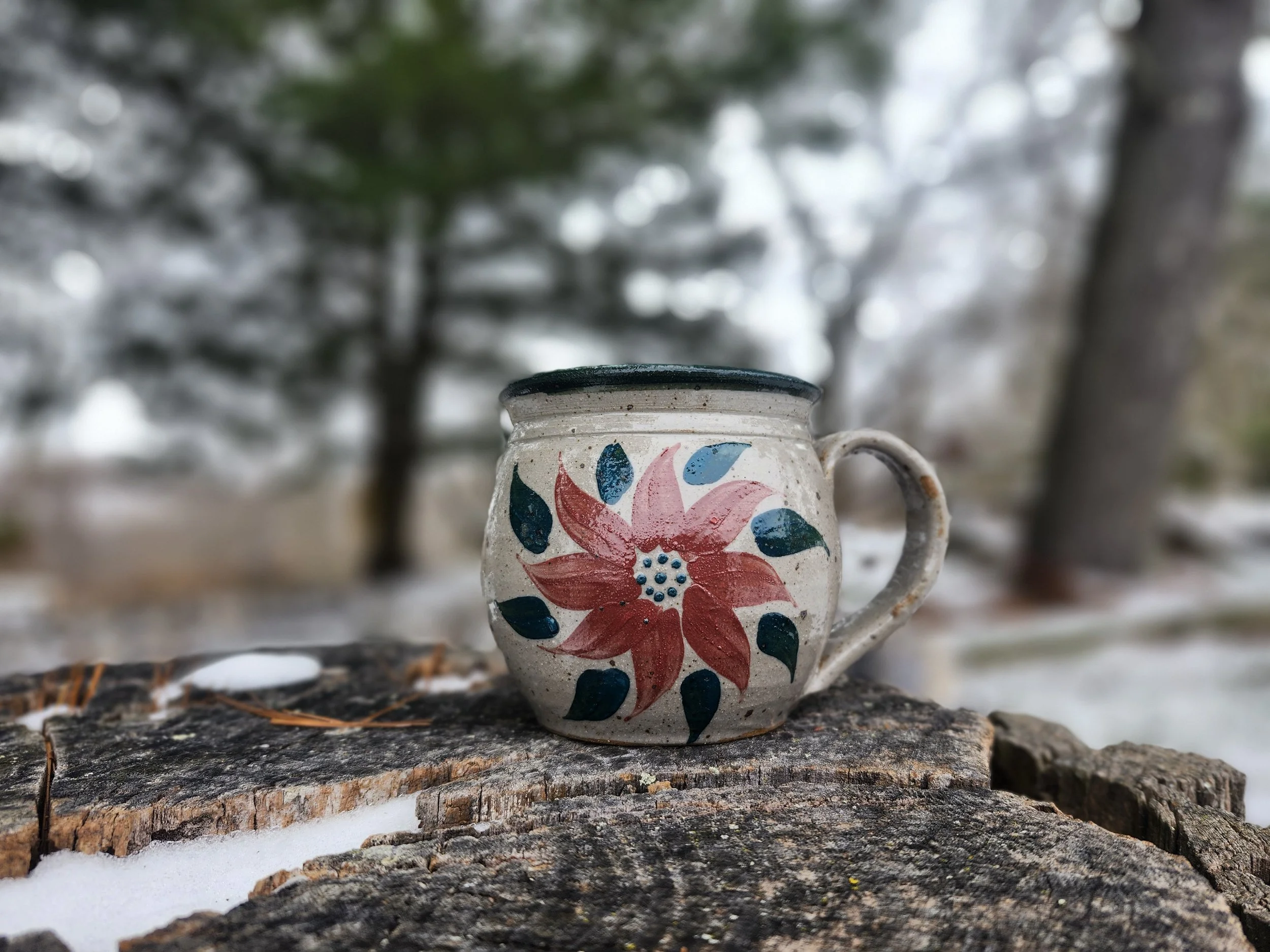 Poinsettia Mug (Barrel Style)