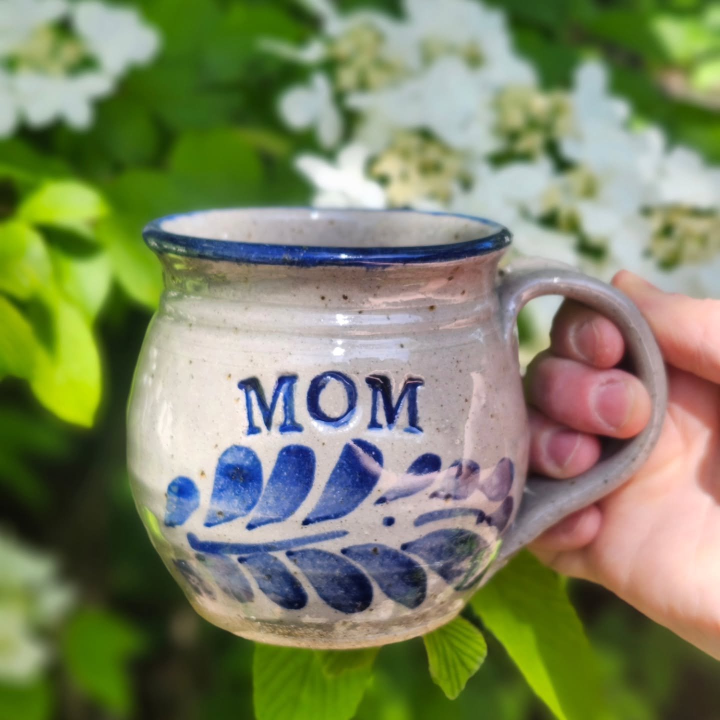 Looking for a last minute gift for mom? It's a gorgeous day in Scenery Hill! Stop out for some shopping, and enjoy the butterflies while you're here! Make sure to check out the other wonderful shops in town while you're here!
#sceneryhill ##scenery
