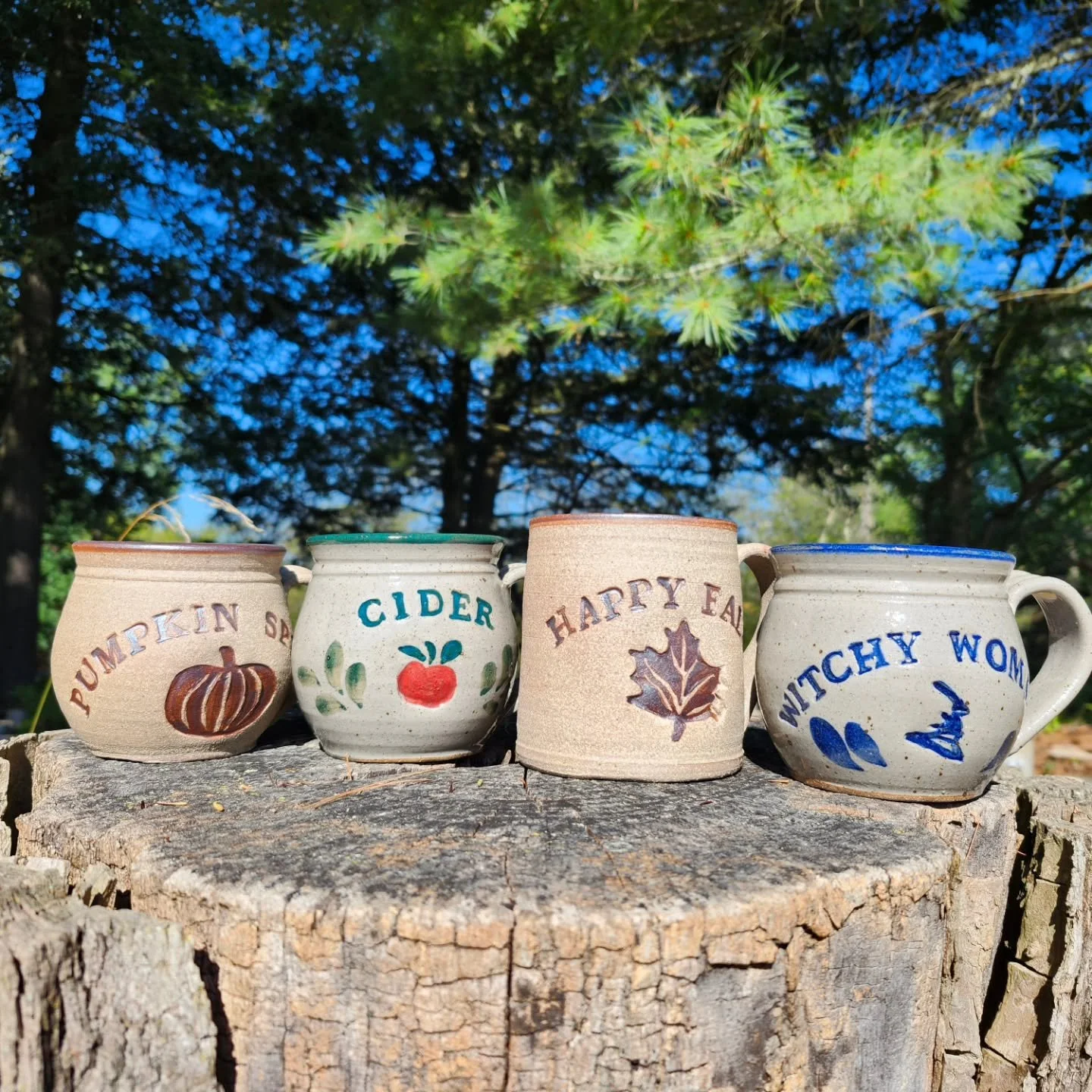 🍁 🍂 POTTERY GIVEAWAY 🍁 🍂
Please read entire post before entering the giveaway.
What's your fall vibe? Comment below with your favorite mug pictured here for a chance to win: pumpkin spice, cider, happy fall or witchy woman.
To be considere