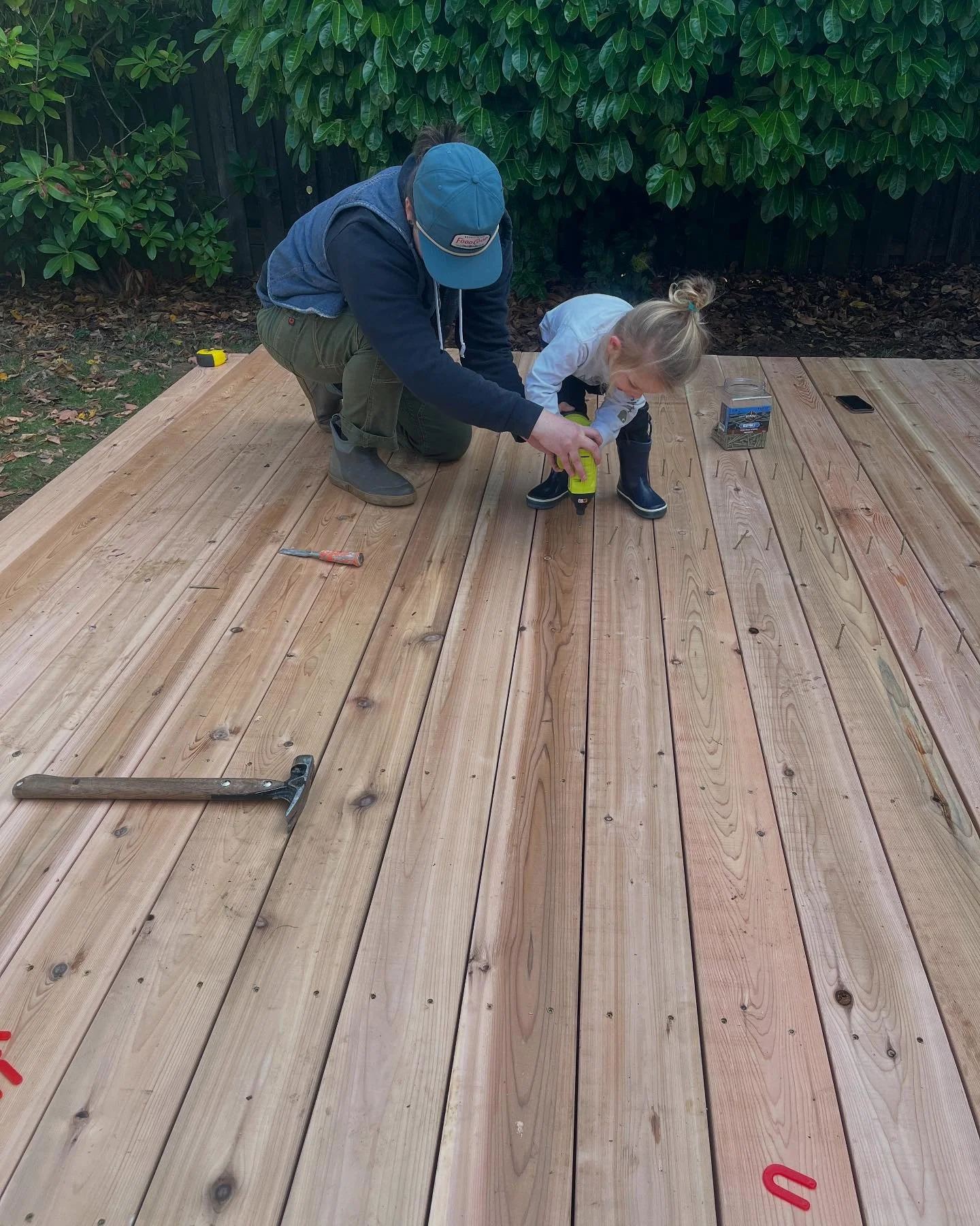 The whole family got involved on this one:). Was fortunate enough to have a lovely end to an otherwise fairly depressing week. 
🔨 
Get outside, learn new skills, hang with friends, work hard, relax hard, embrace your community. 
#pdxcarpenter #build