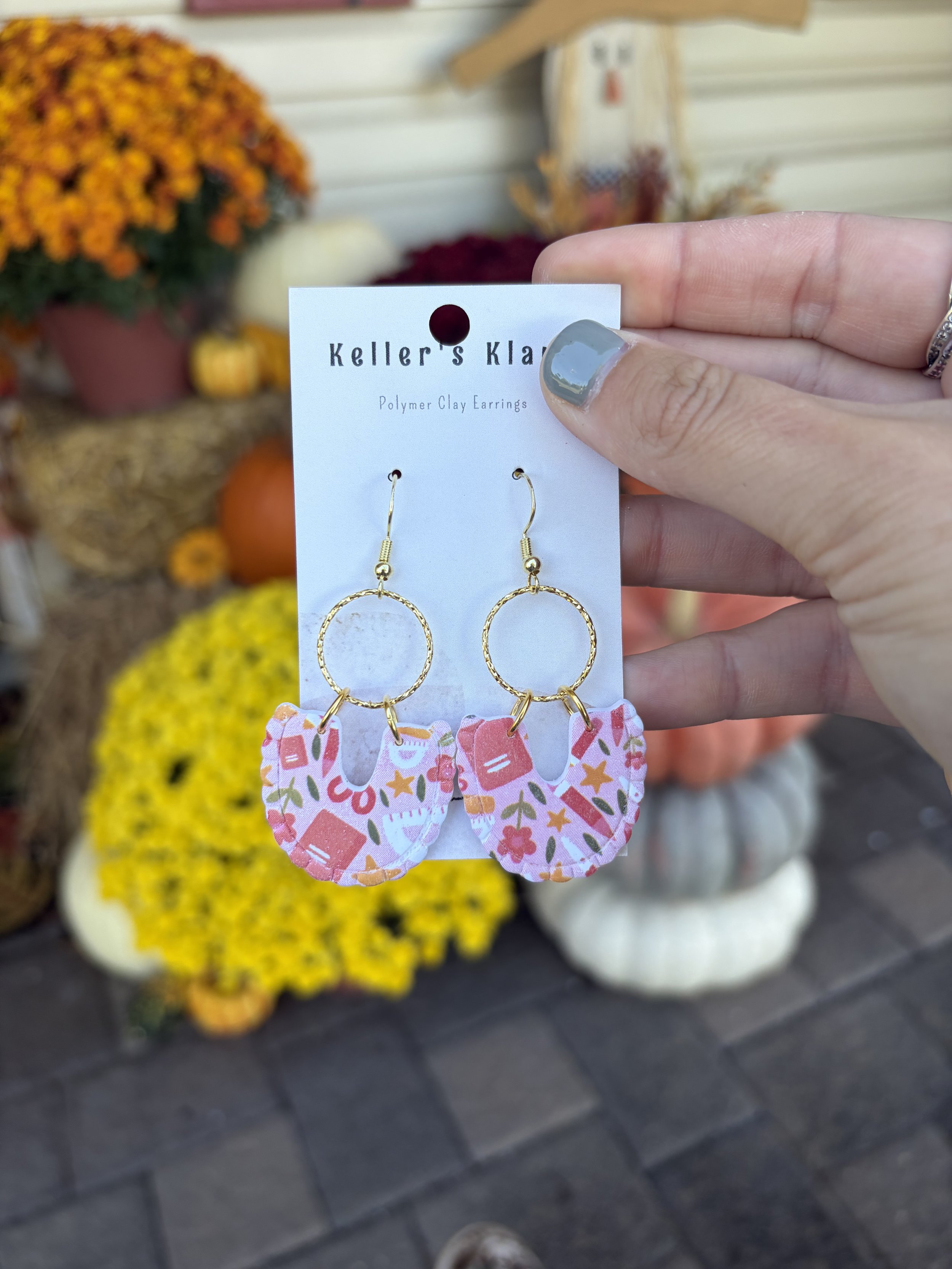 U-Shaped Dangle