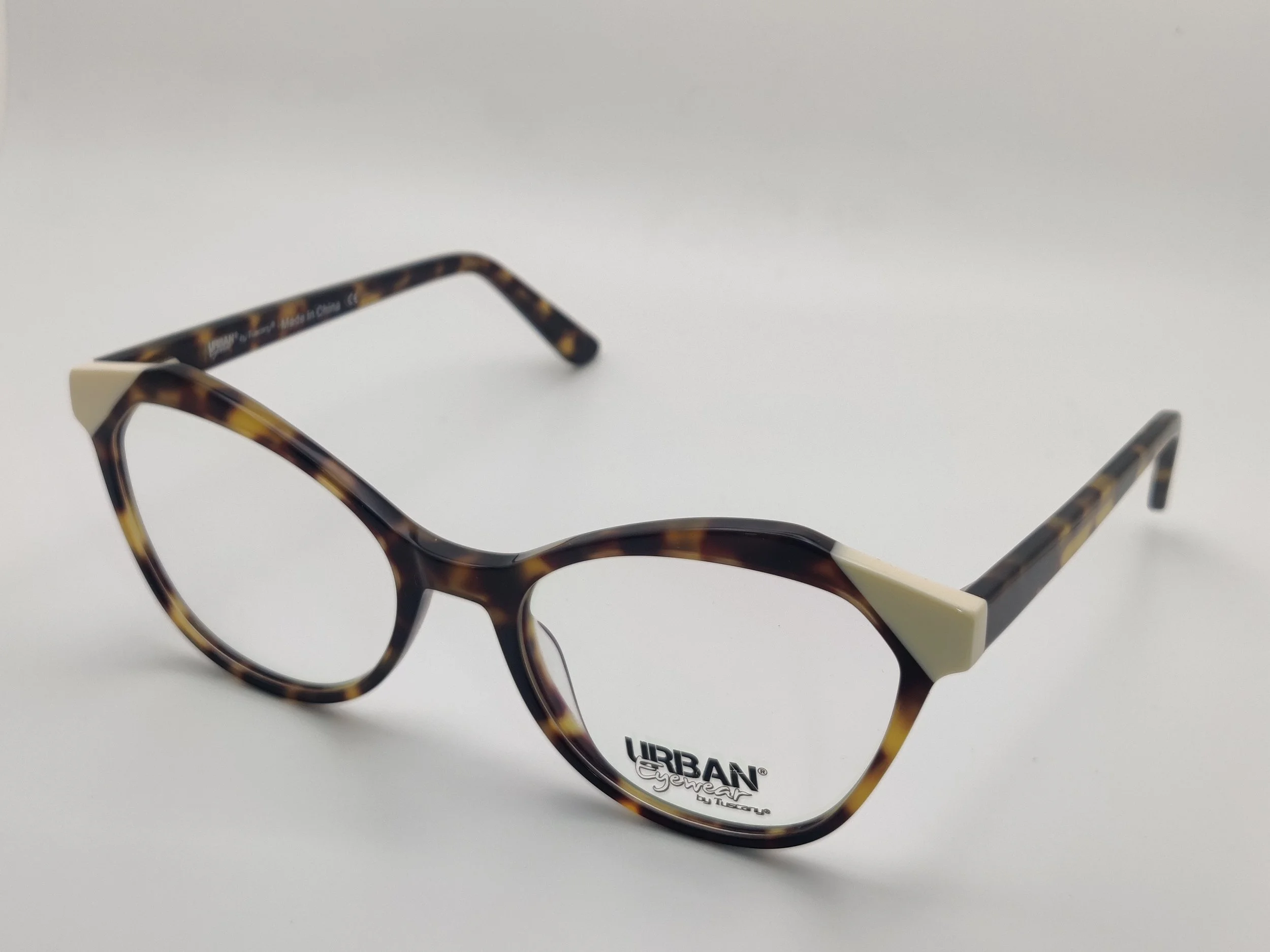 TORTOISE WHITE URB 118-18