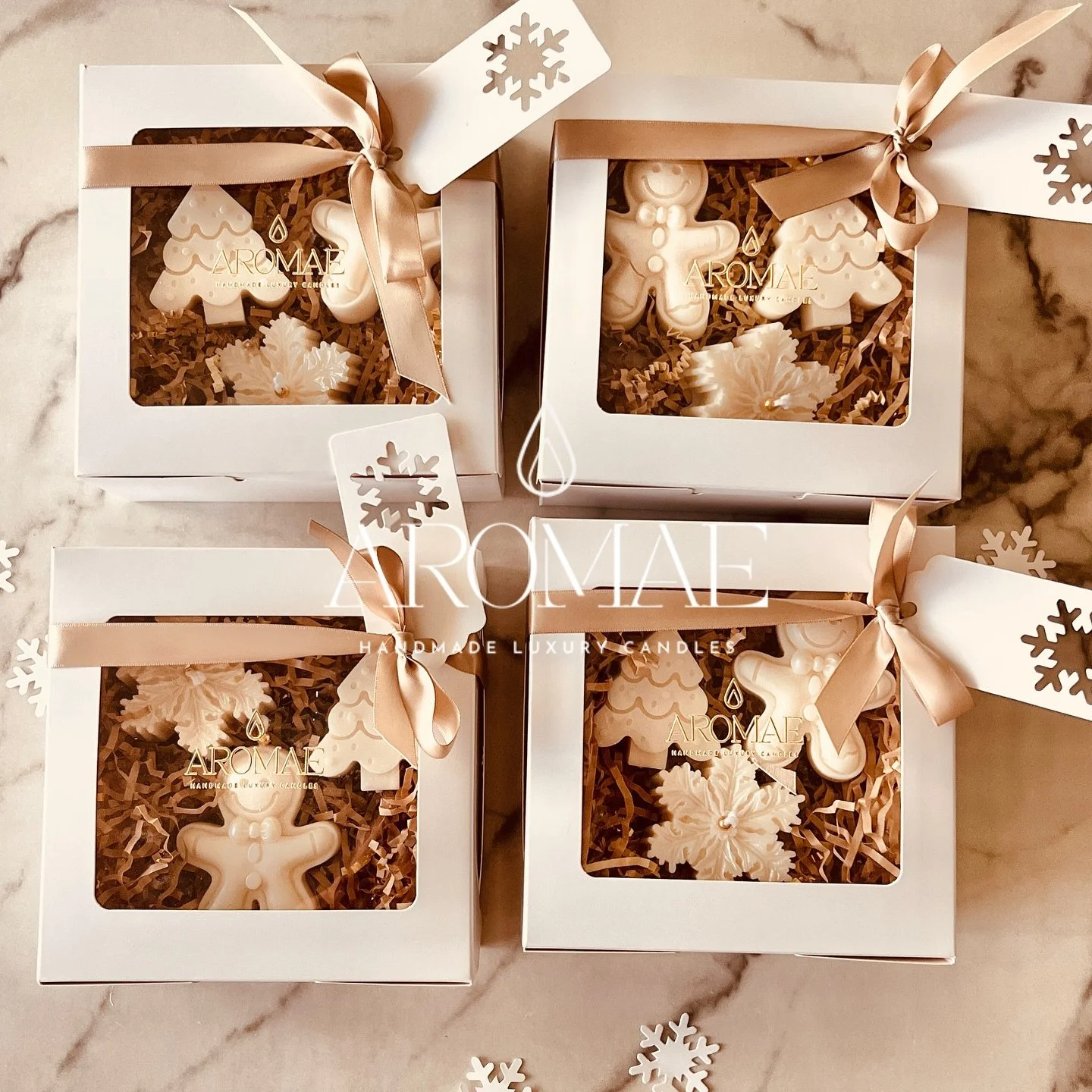 Christmas Candle Sets ❄️ Cute candle gifts perfect for Christmas 🤍
DM 💌 

#christmas #christmascandles #christmastime #christmasdecor #candleshop #candles #candlegifts #candledecor #homedecor #handmadecandles