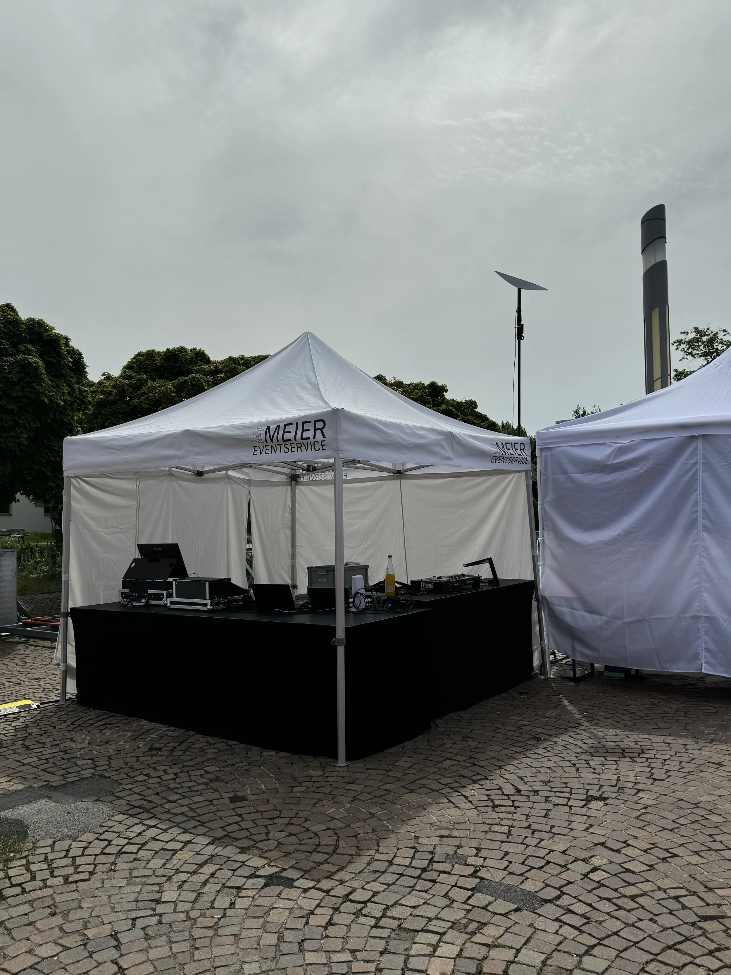 Meier Eventservice Faltzelt mit Veranstaltungstechnik