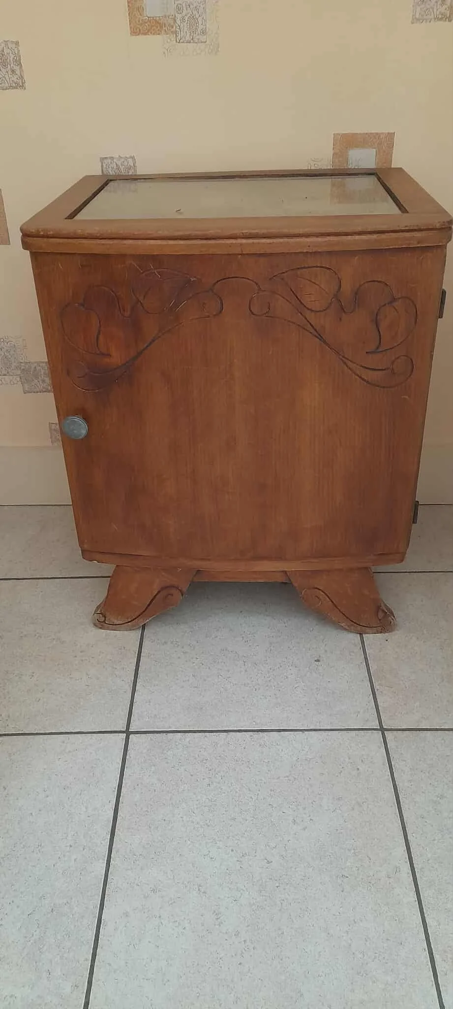 tablechevetarmoire2.jpg