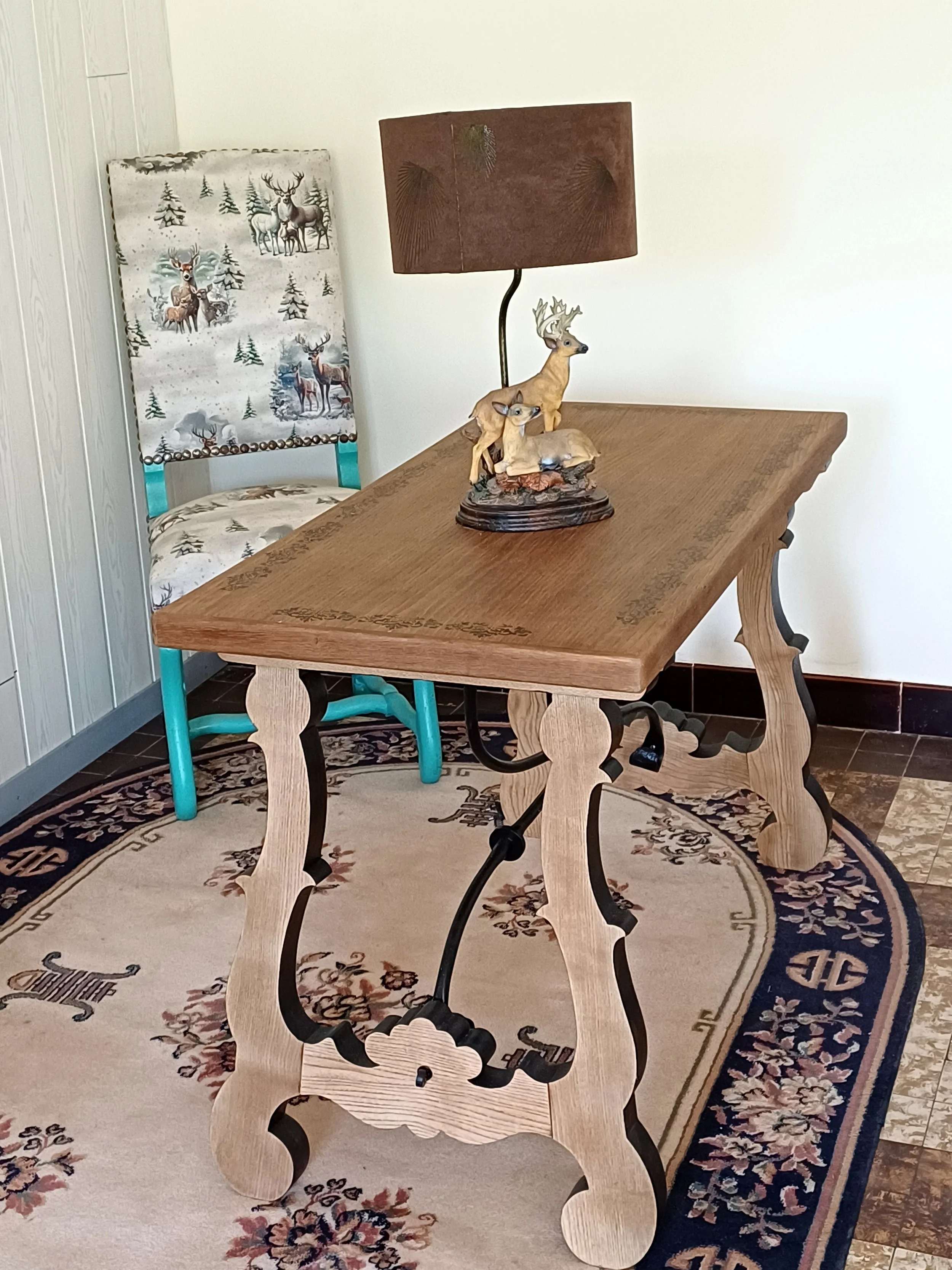 Chaise Louis XIII os de mouton