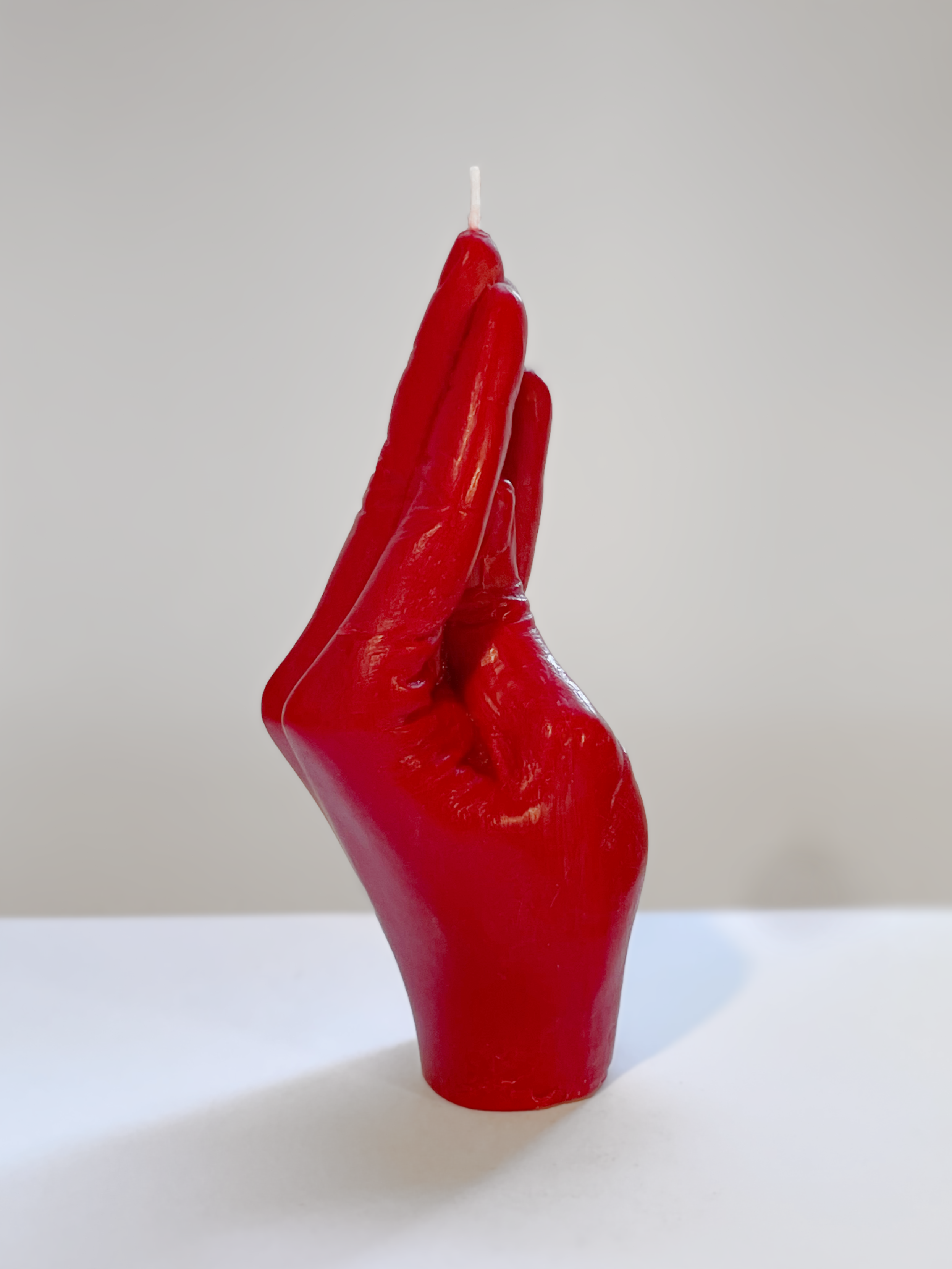 FIST RED WHITE 2.png