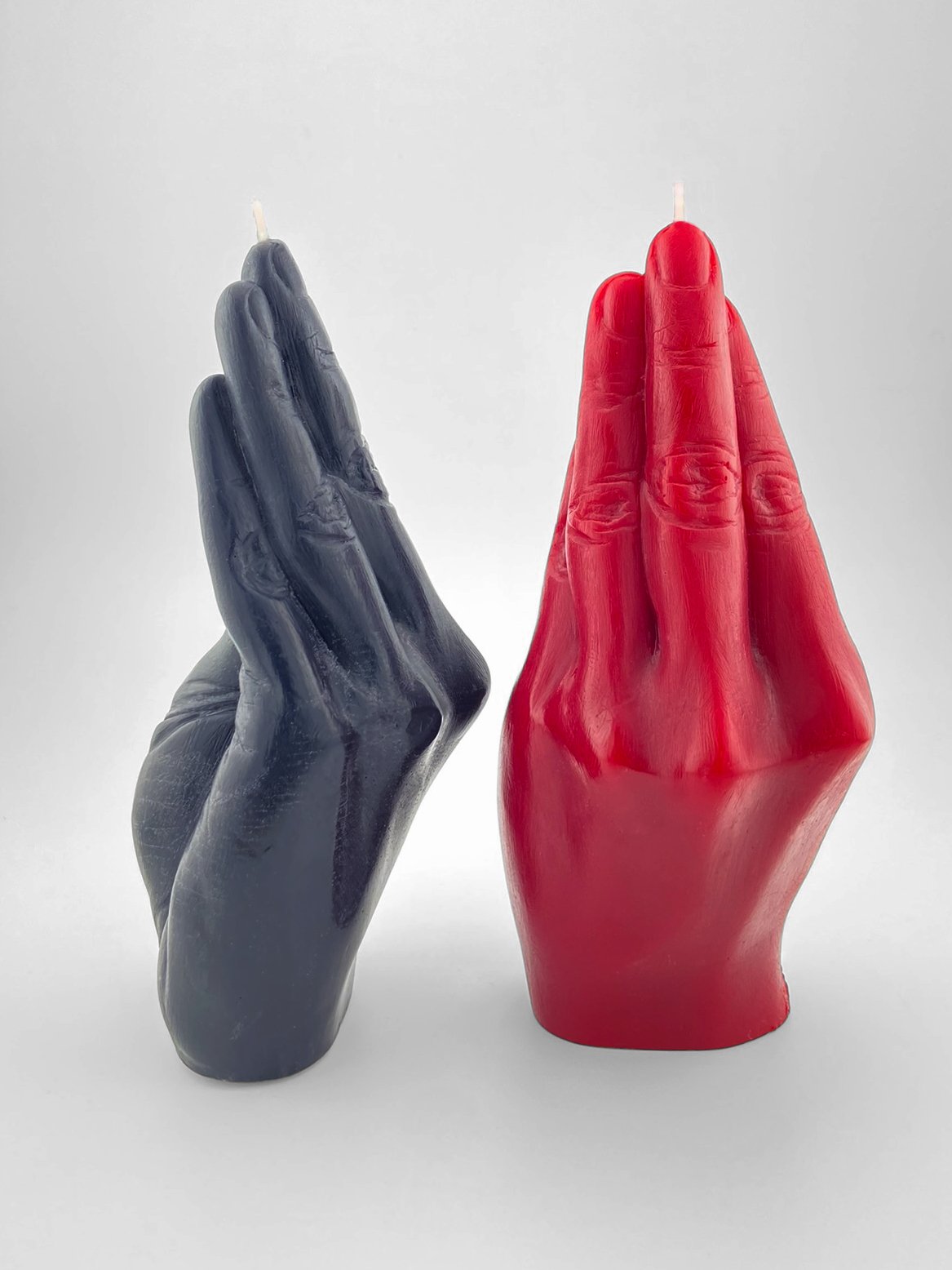 FIST BLACK RED WBG 01.jpg