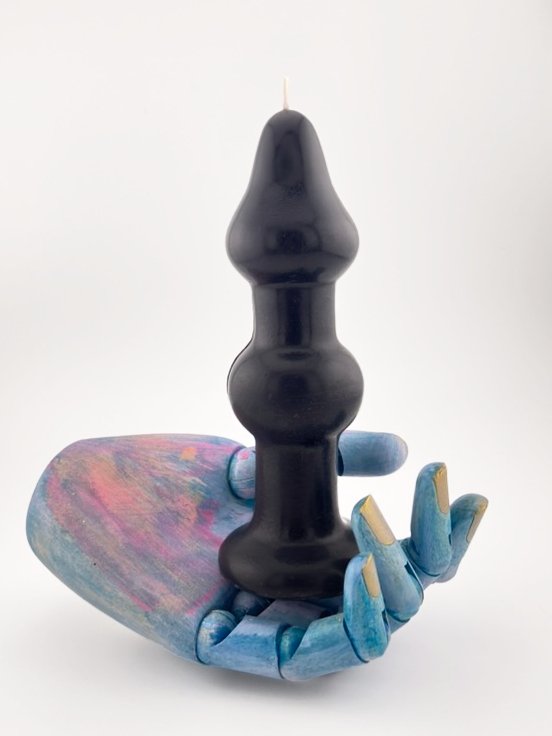 BP TALL BLACK IN HAND WBG.jpg