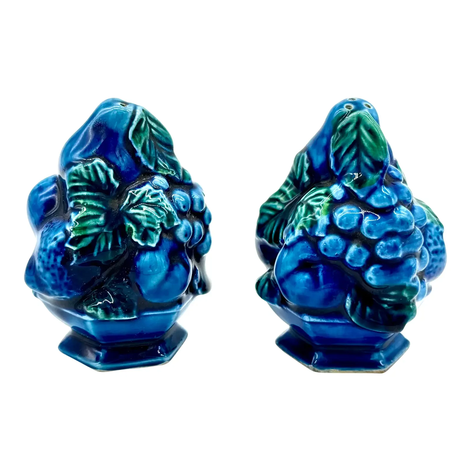 mid-century-inarco-blue-mood-indigo-majolica-fruit-topiary-salt-and-pepper-shaker-set-5102.webp