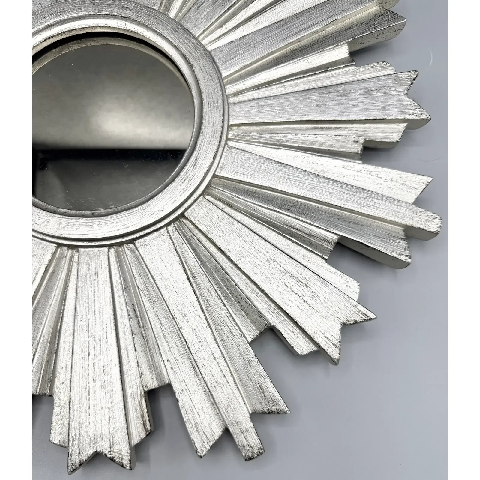 silver-wooden-sunburst-mirror-4002.webp