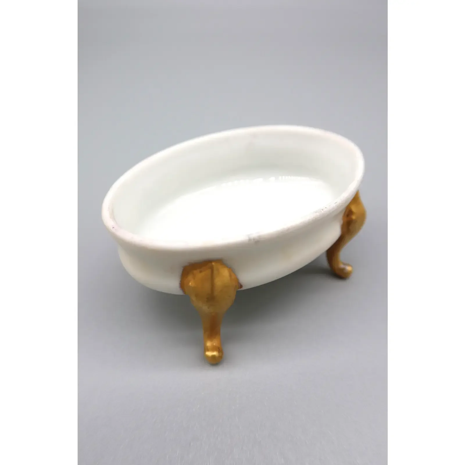 vintage-french-porcelain-footed-jewelry-dish-9702.webp
