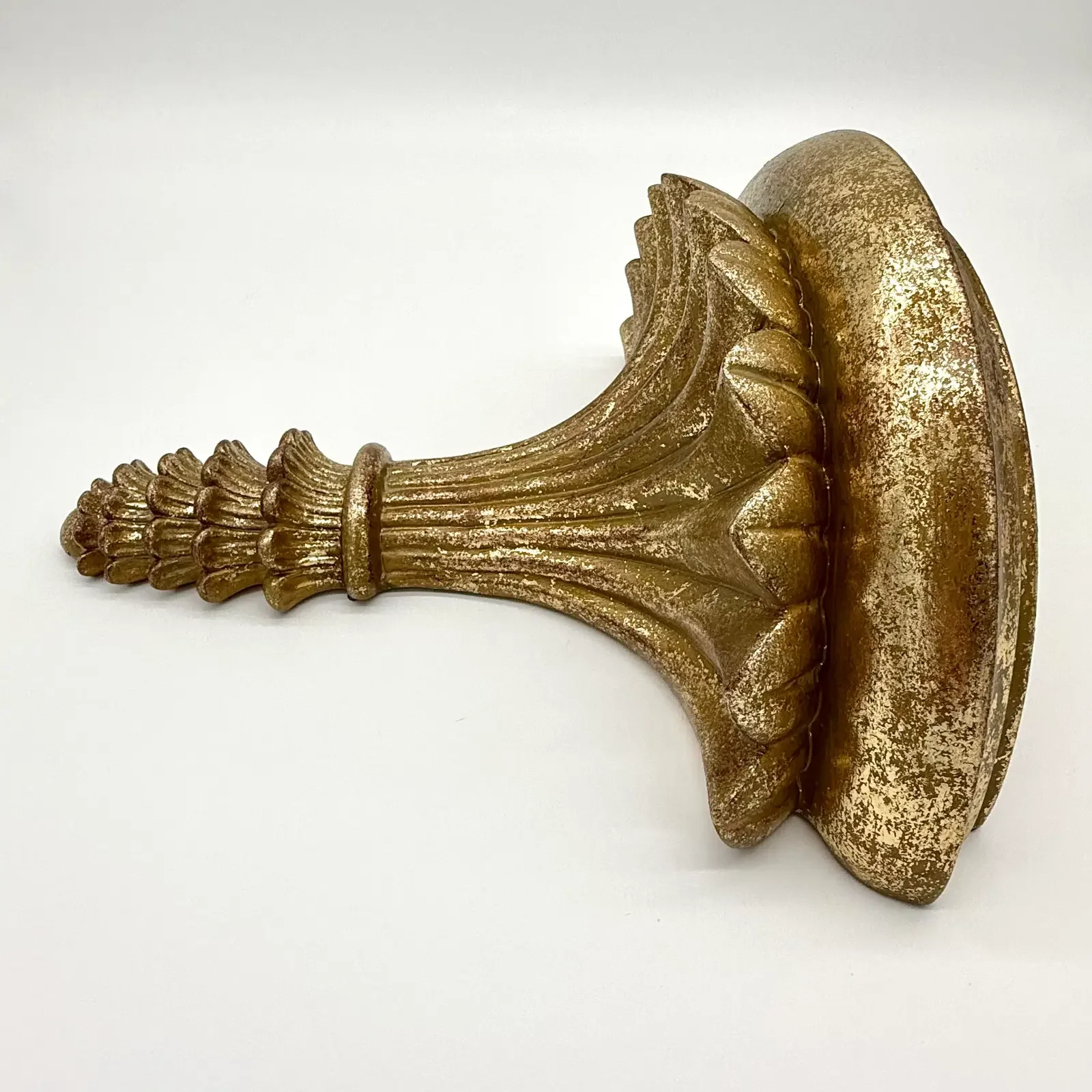 large-vintage-gilded-wall-bracket-0911.webp