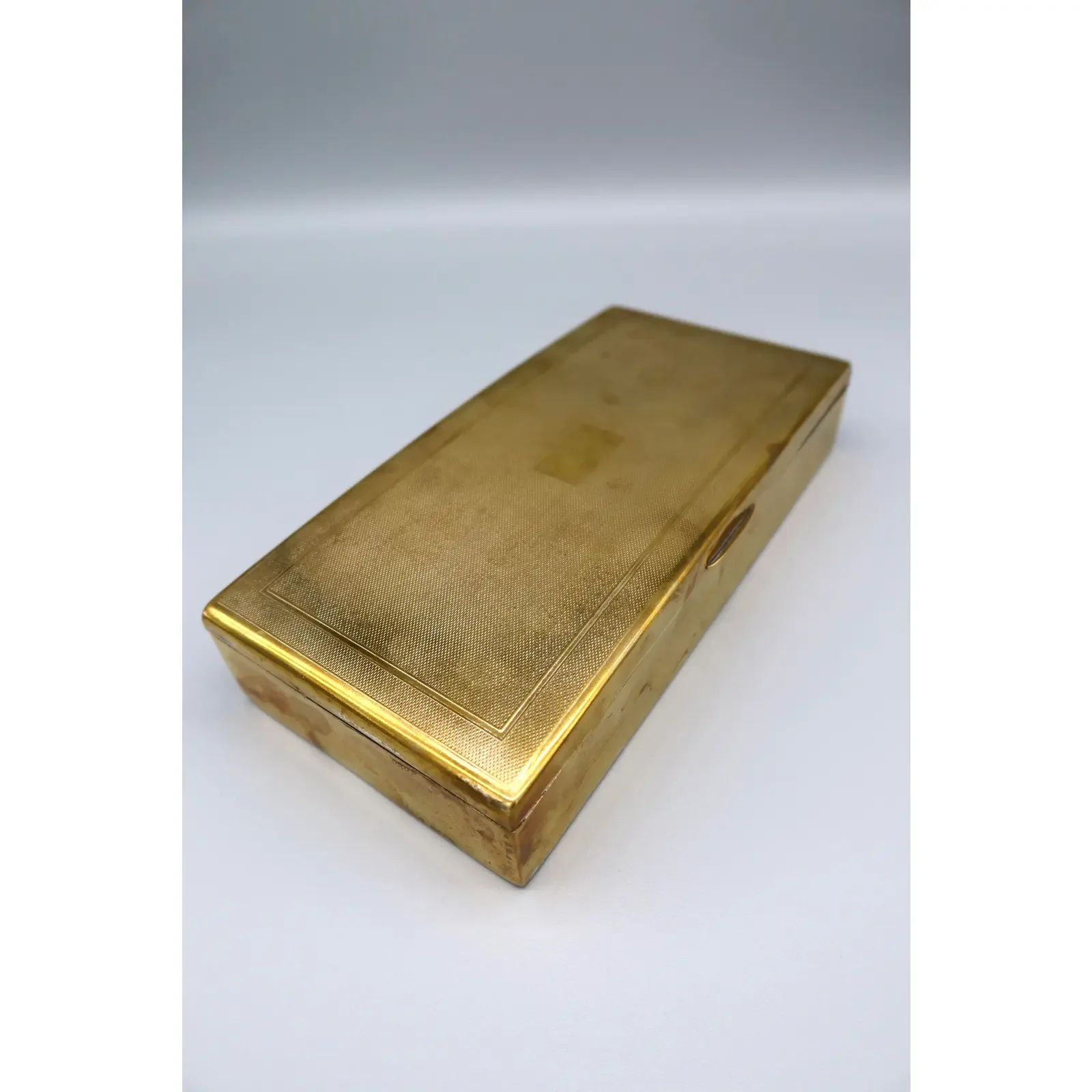 mid-20th-century-english-brass-box-7091.webp