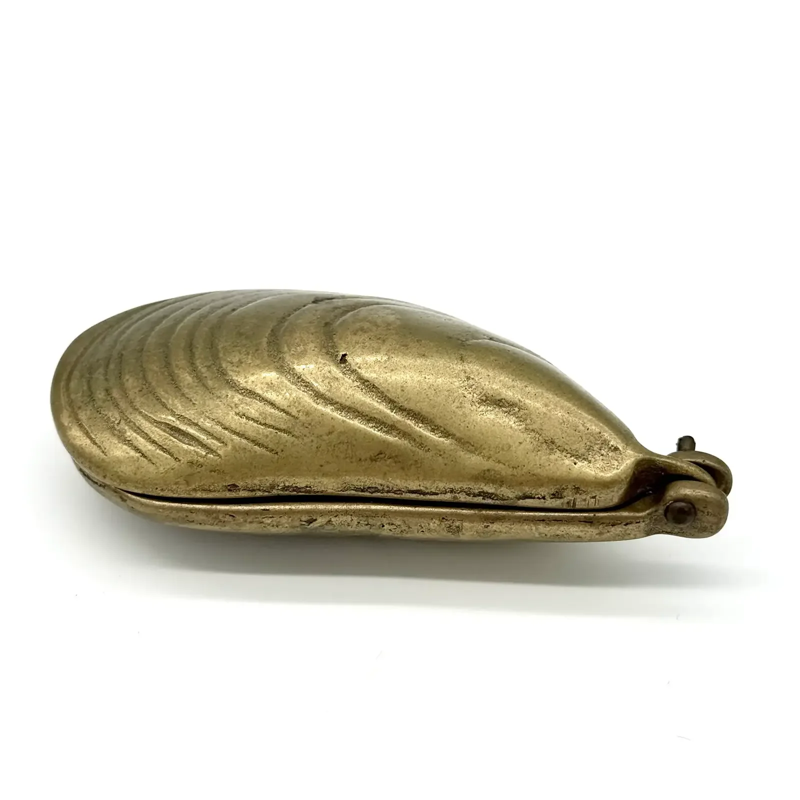 vintage-brass-oyster-clam-mussel-shell-hinged-trinket-box-2451.webp