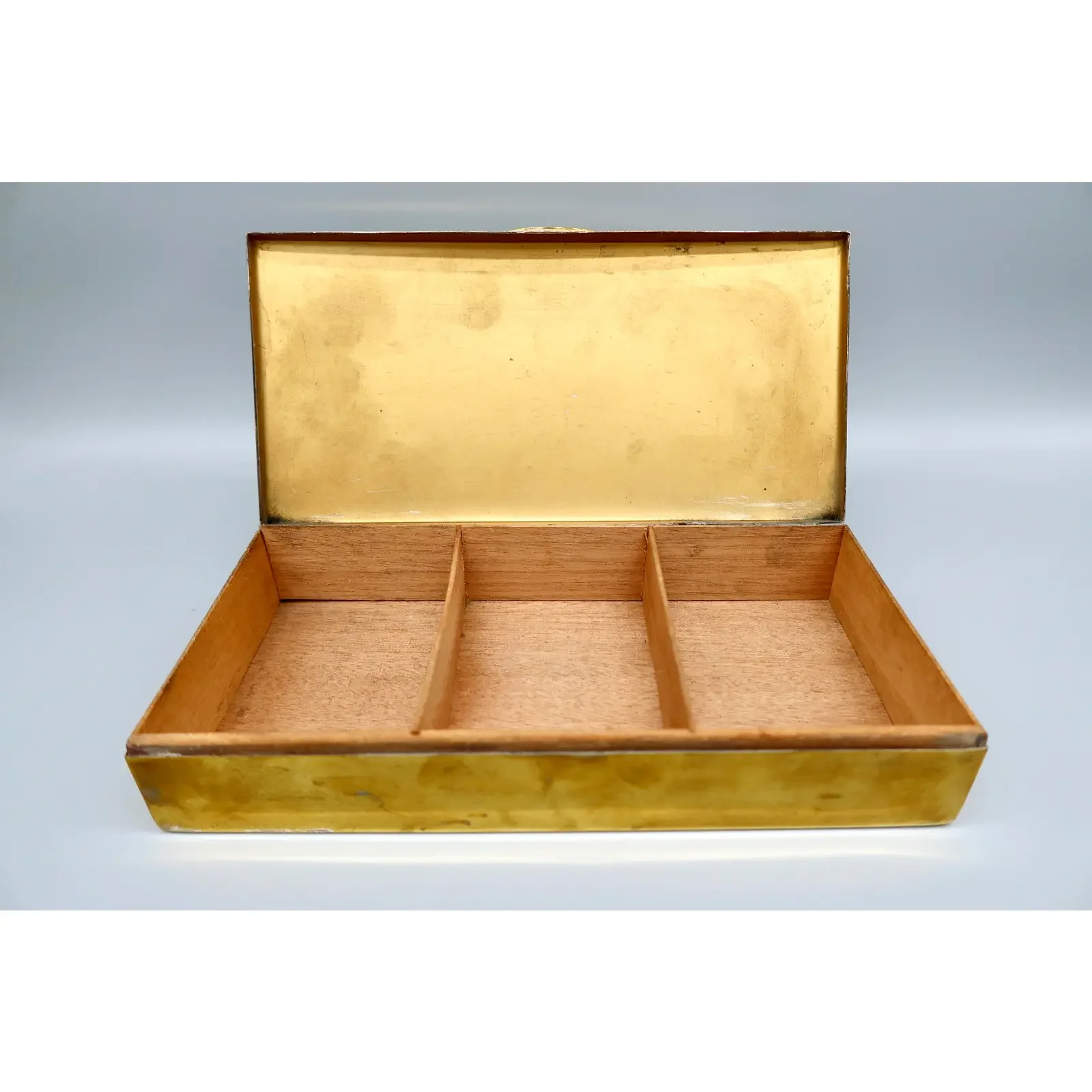 mid-20th-century-english-brass-box-0866.webp