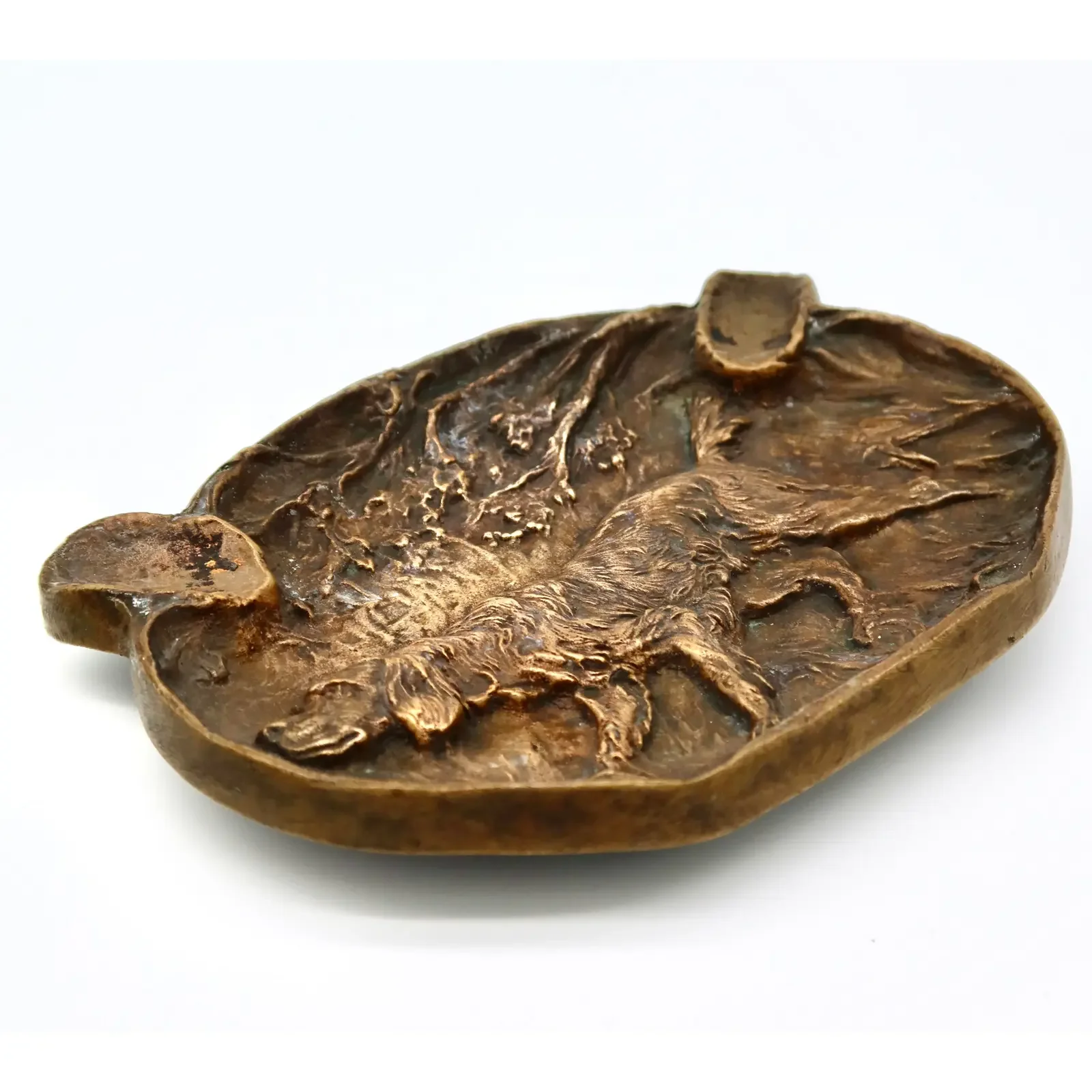 antique-bronze-ashtray-hunting-dog-6028.webp