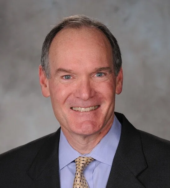 5d7137c01781cf3debcf0c3e_Done - Carlos Barroso.jpg