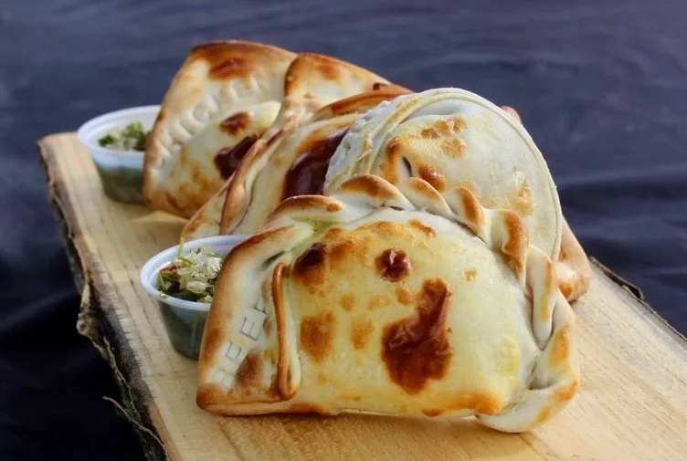 HAPPY NATIONAL EMPANADA DAY and Spring is here!

We can&rsquo;t wait for the summer farmers market season to start next month. This weekend you can catch us at a couple of local markets&hellip;

Sat. 5/11: @natickfarmersmarket 9am - 1pm
Sun. 5/12: @t