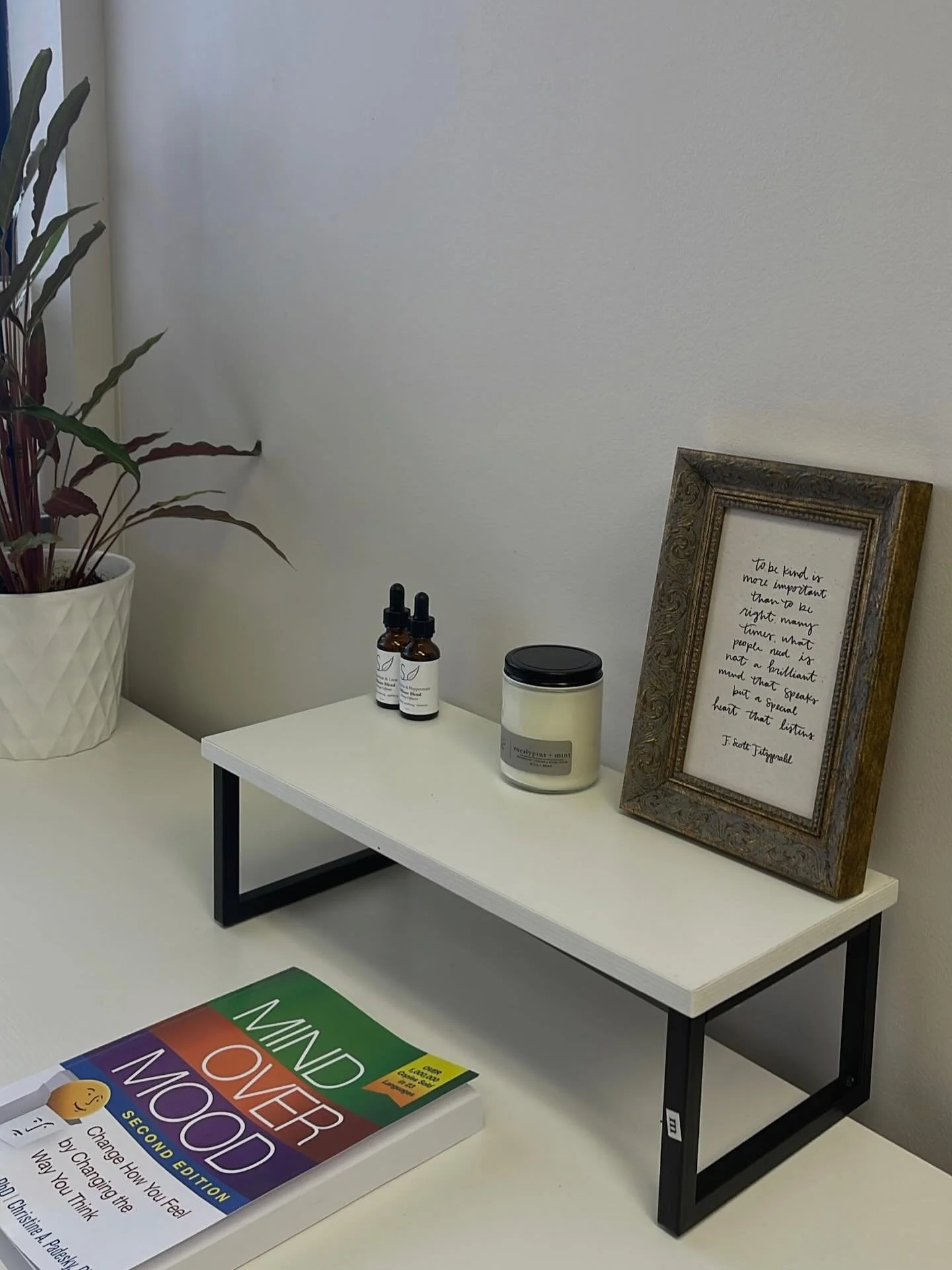 **𝐍𝐨𝐭𝐢𝐜𝐞 𝐑𝐞: 𝐈𝐧-𝐏𝐞𝐫𝐬𝐨𝐧 𝐀𝐩𝐩𝐨𝐢𝐧𝐭𝐦𝐞𝐧𝐭𝐬 📞

Just a heads up that Wednesday and Thursday in-session appointments are booking up quickly. To help secure your preferred time, please try to book at least one week in advance whenev