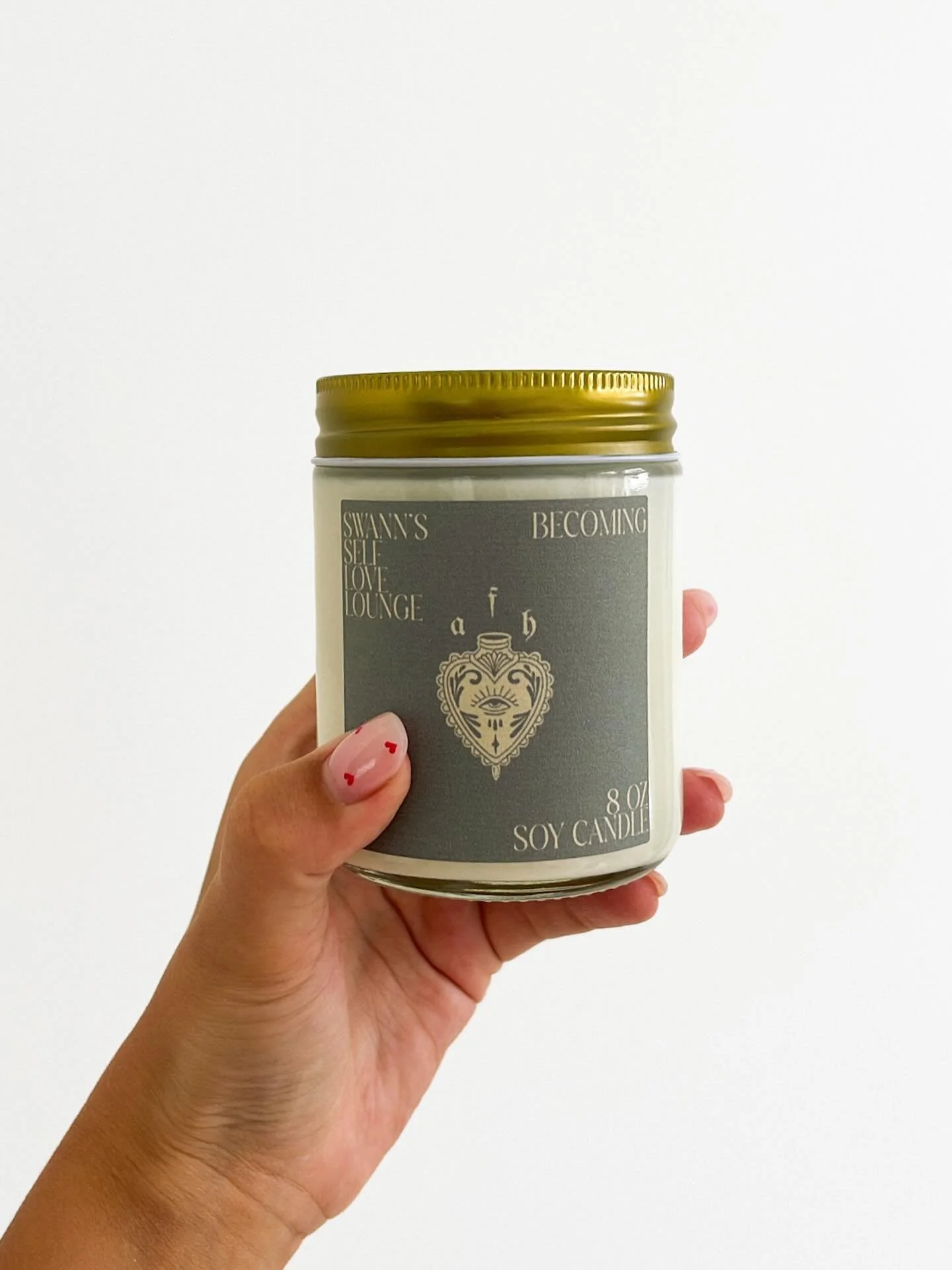 𝐈𝐧𝐭𝐫𝐨𝐝𝐮𝐜𝐢𝐧𝐠, &ldquo;𝐁𝐞𝐜𝐨𝐦𝐢𝐧𝐠&rdquo;
A signature Swann&rsquo;s Self-Love Lounge candle, carefully curated by Abigail Swann (Founder/CEO) and Astraea Fragrance Haus. 

This candle holds soft notes of nectar, lotus flower, and golden 