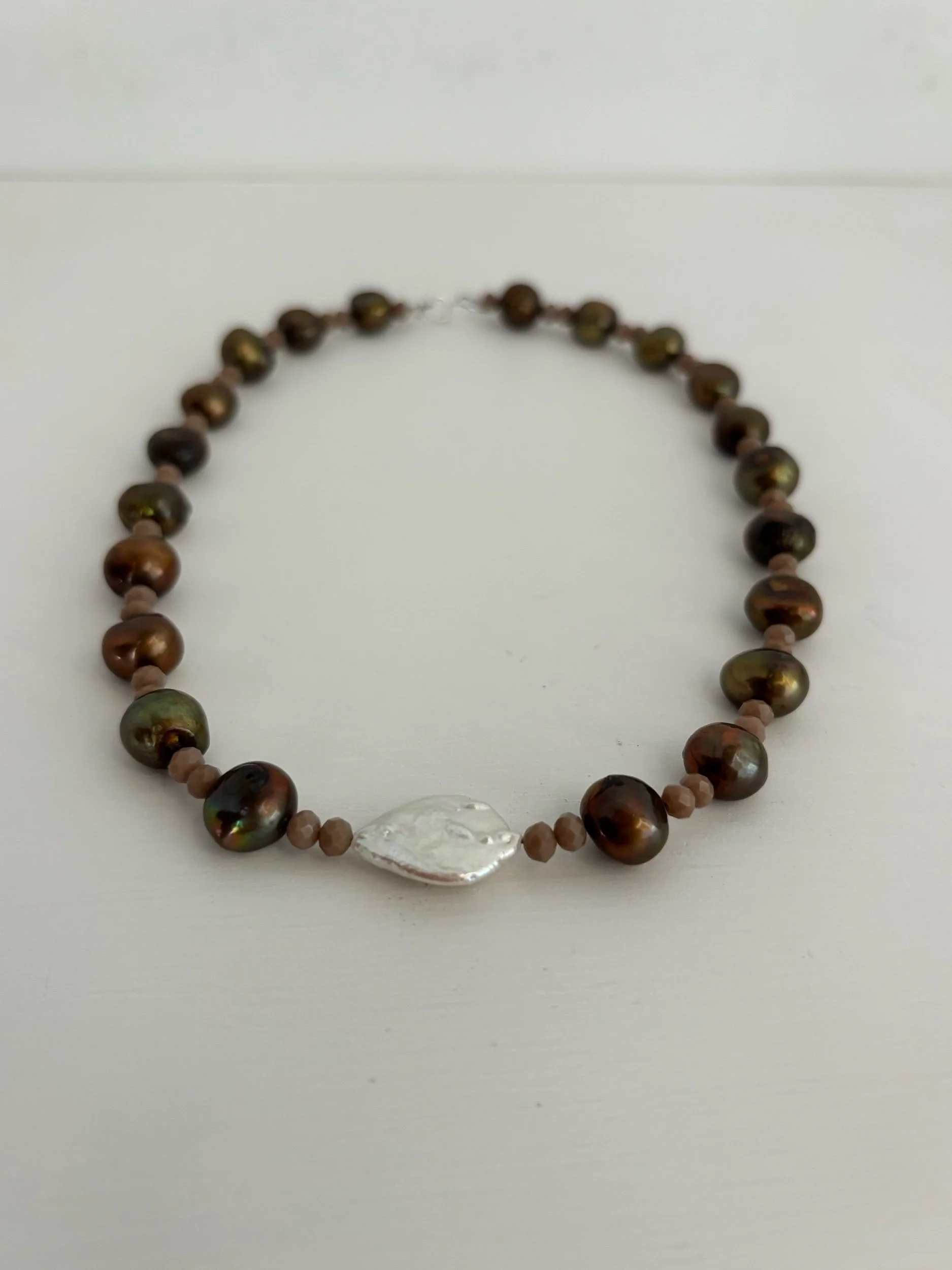 Chocolate Pearl Choker