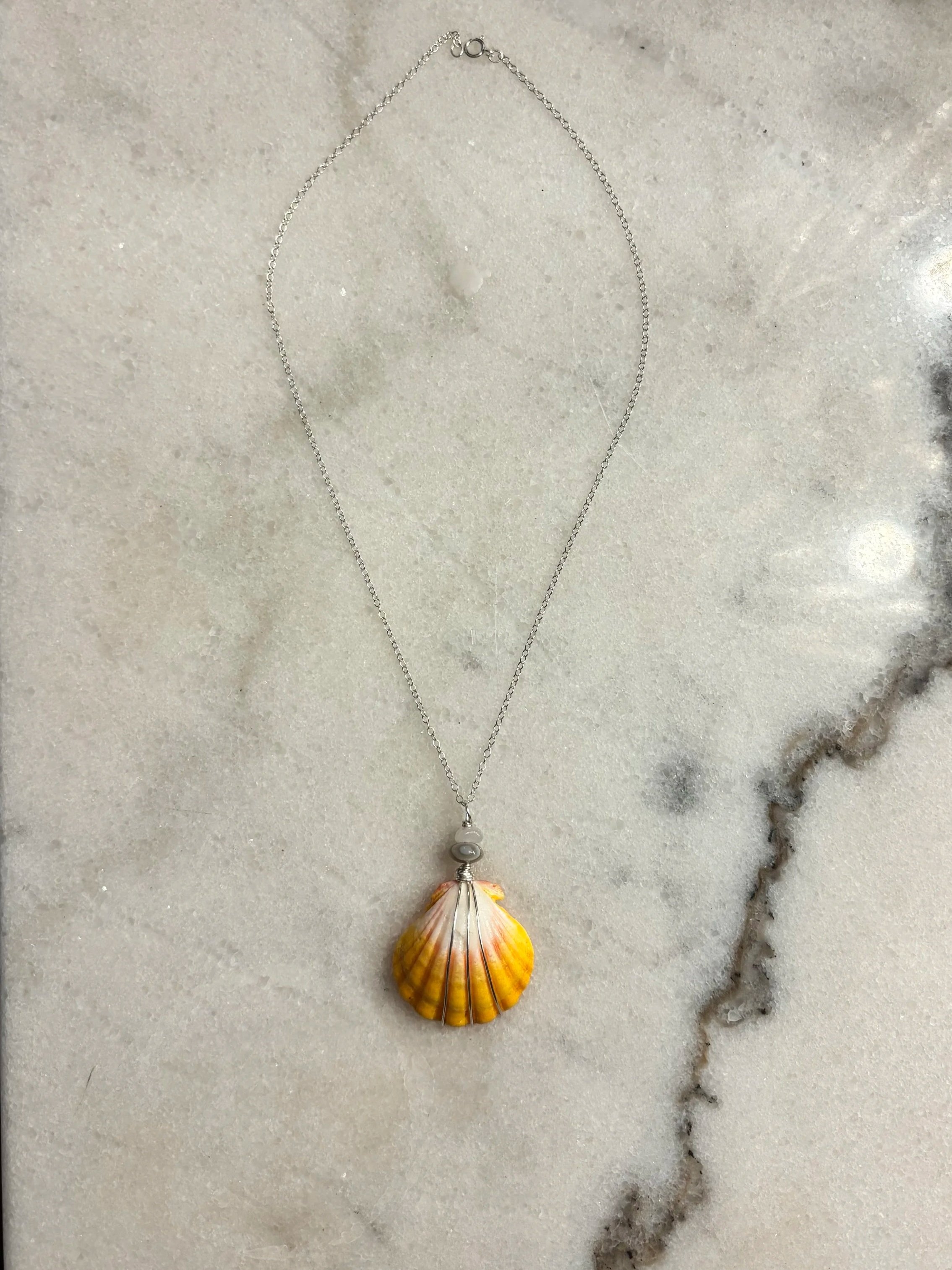 Sunrise Shell Necklace - Silver