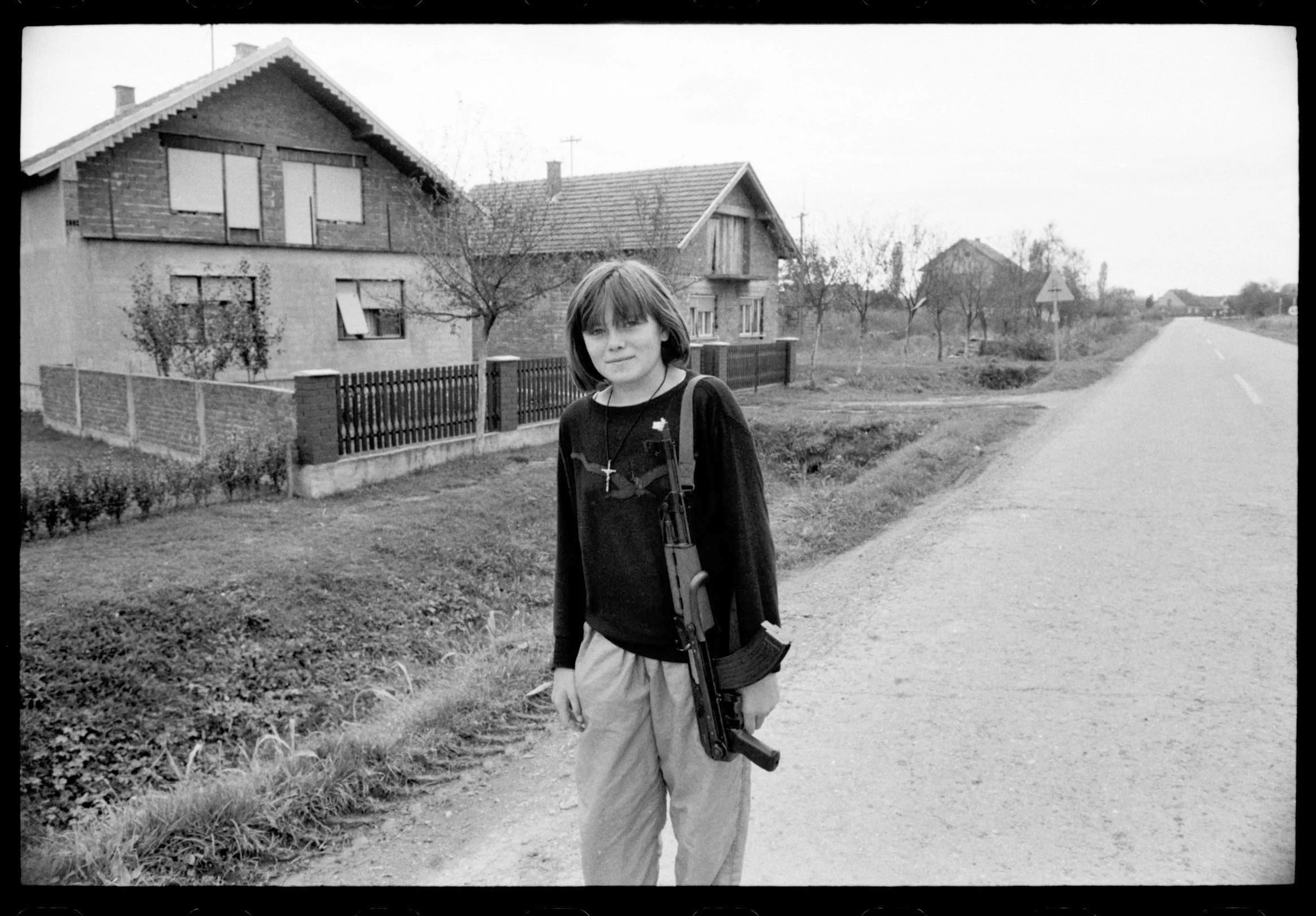 croatia girl w rifle.jpg
