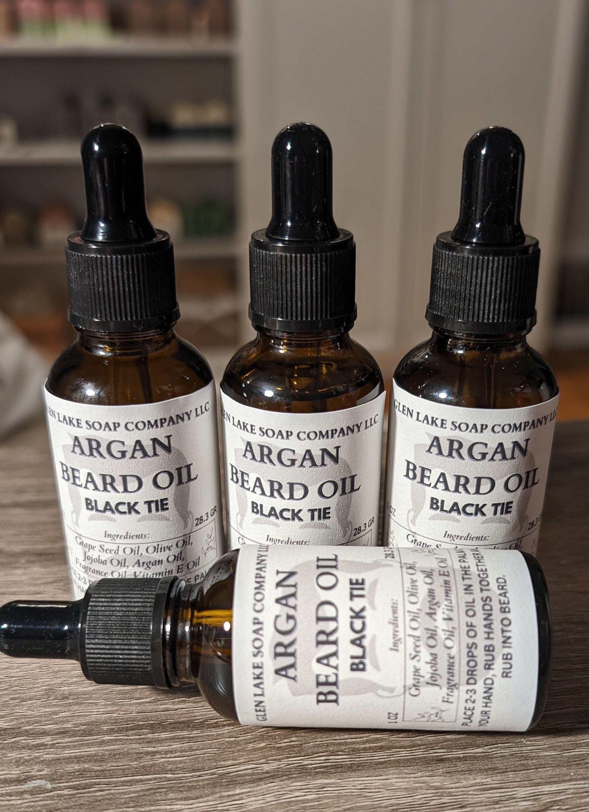 https://i.etsystatic.com/36840019/r/il/b8aff3/5671214924/il_fullxfull.5671214924_sqrt.jpg