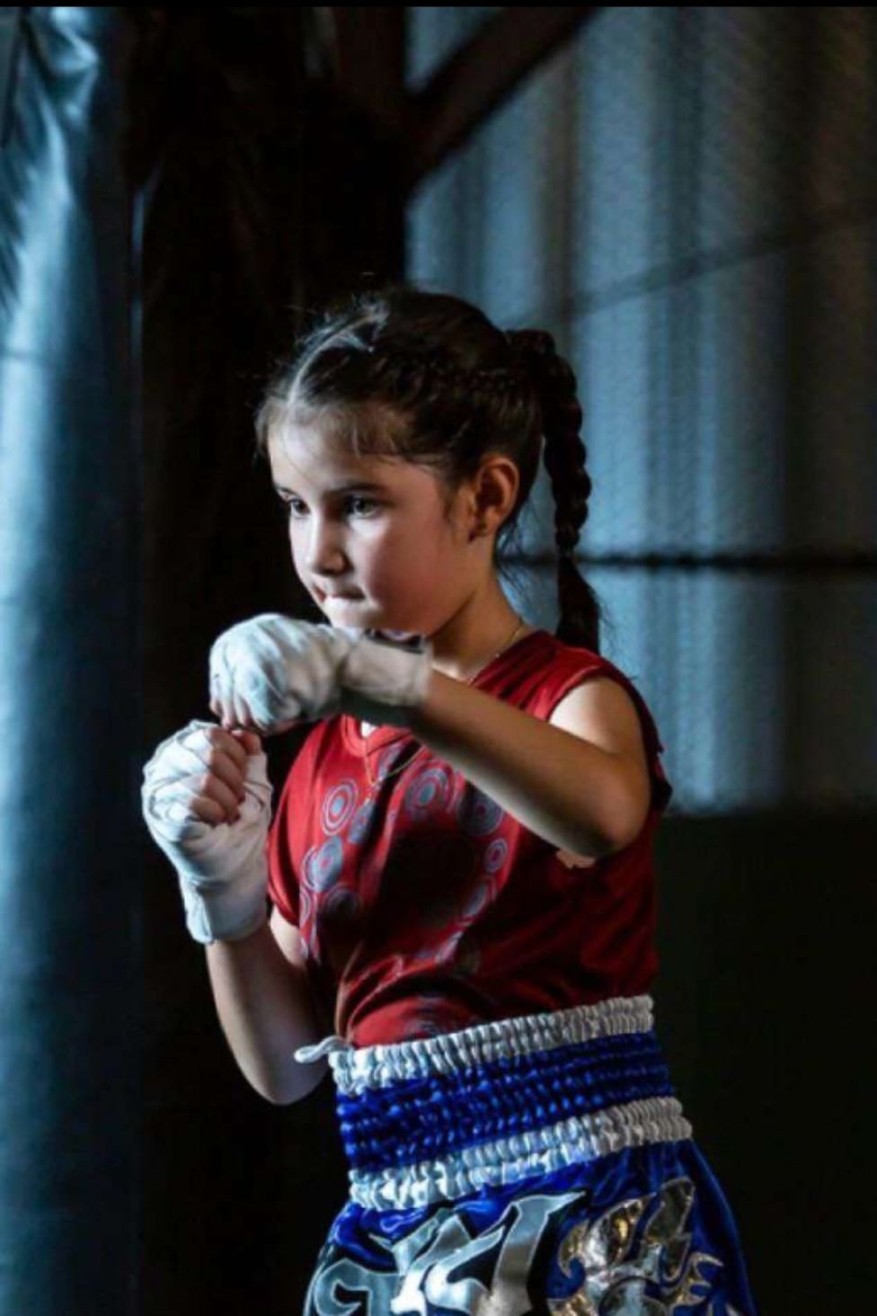 Jeune pratiquante de boxe