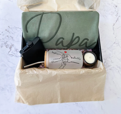 FATHERS DAY GIFT BASKET.png