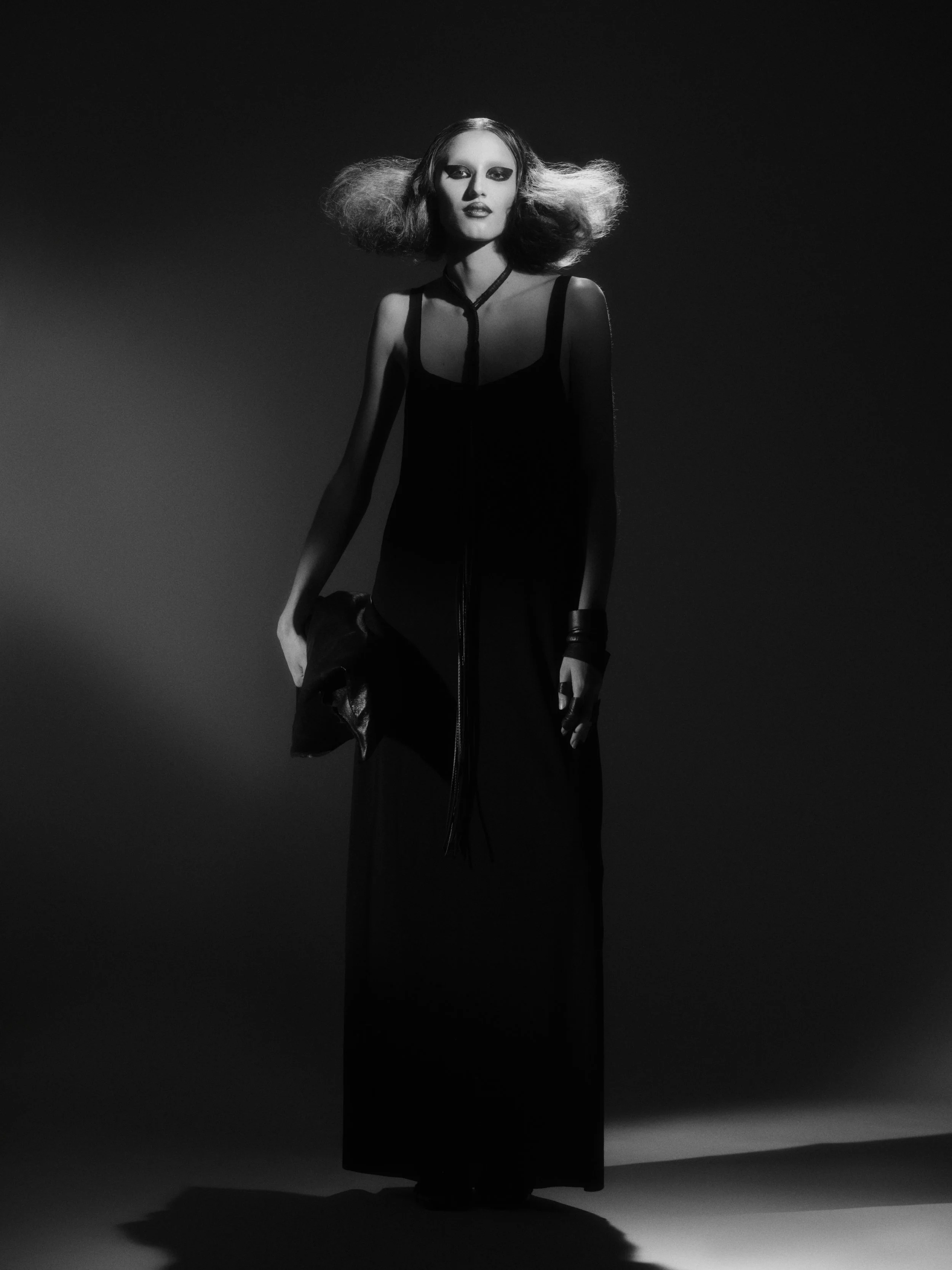 WEB_JPEG - 3500px__15.12.2025 EFFIGY ISABELLA CHARLES3443 1.jpg