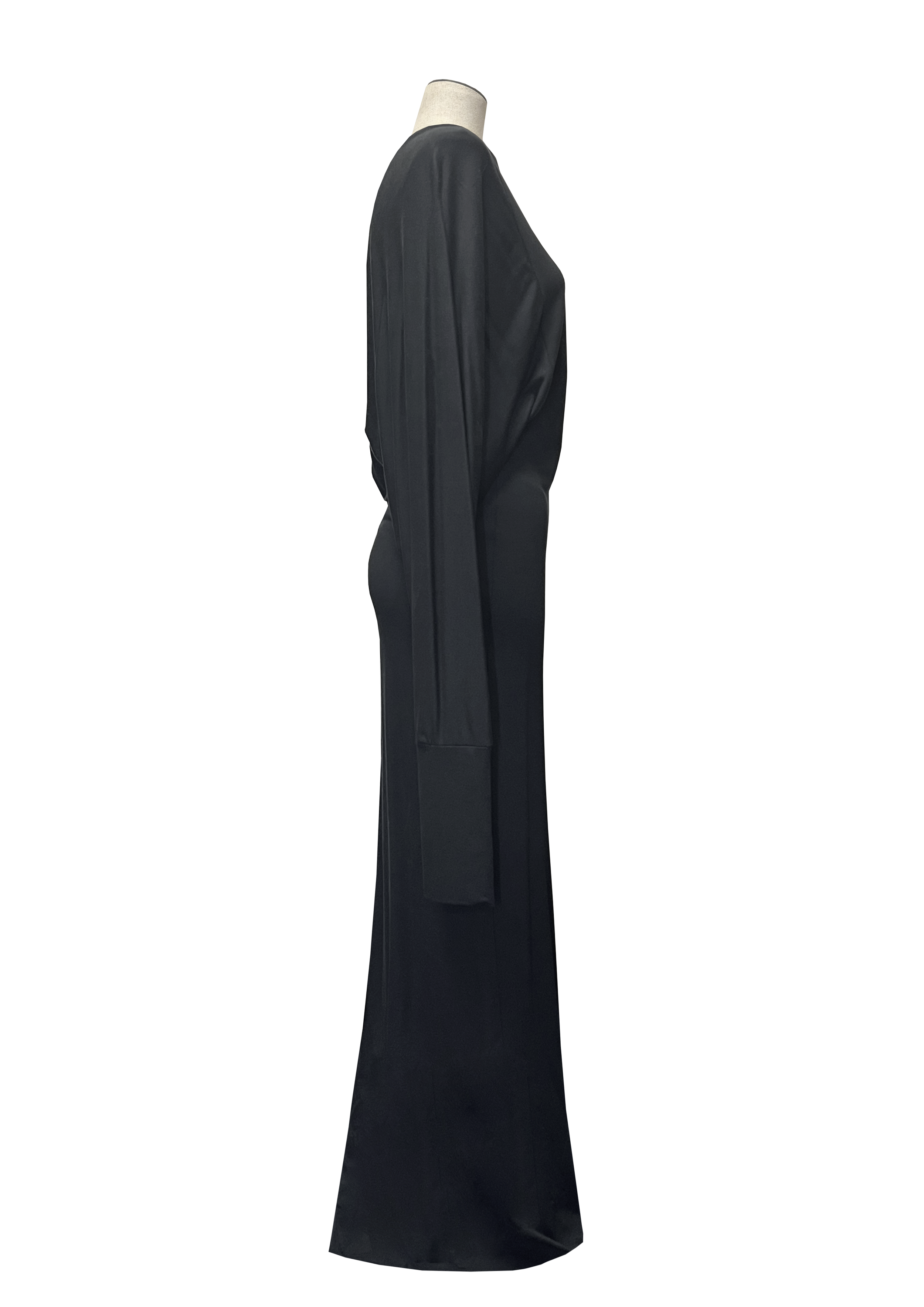 Black_ gown.png