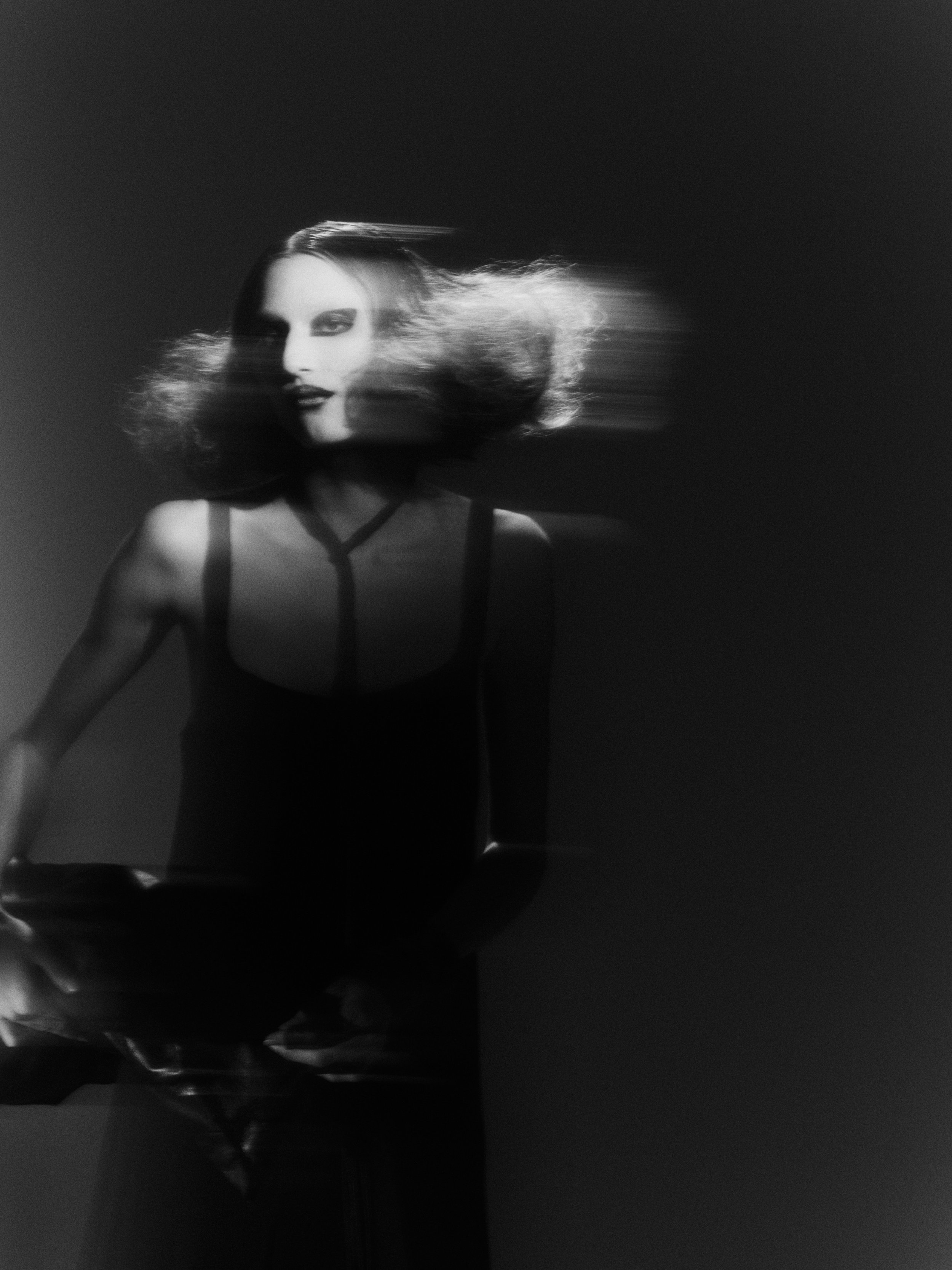 WEB_JPEG - 3500px__15.12.2025 EFFIGY ISABELLA CHARLES3548 1.jpg