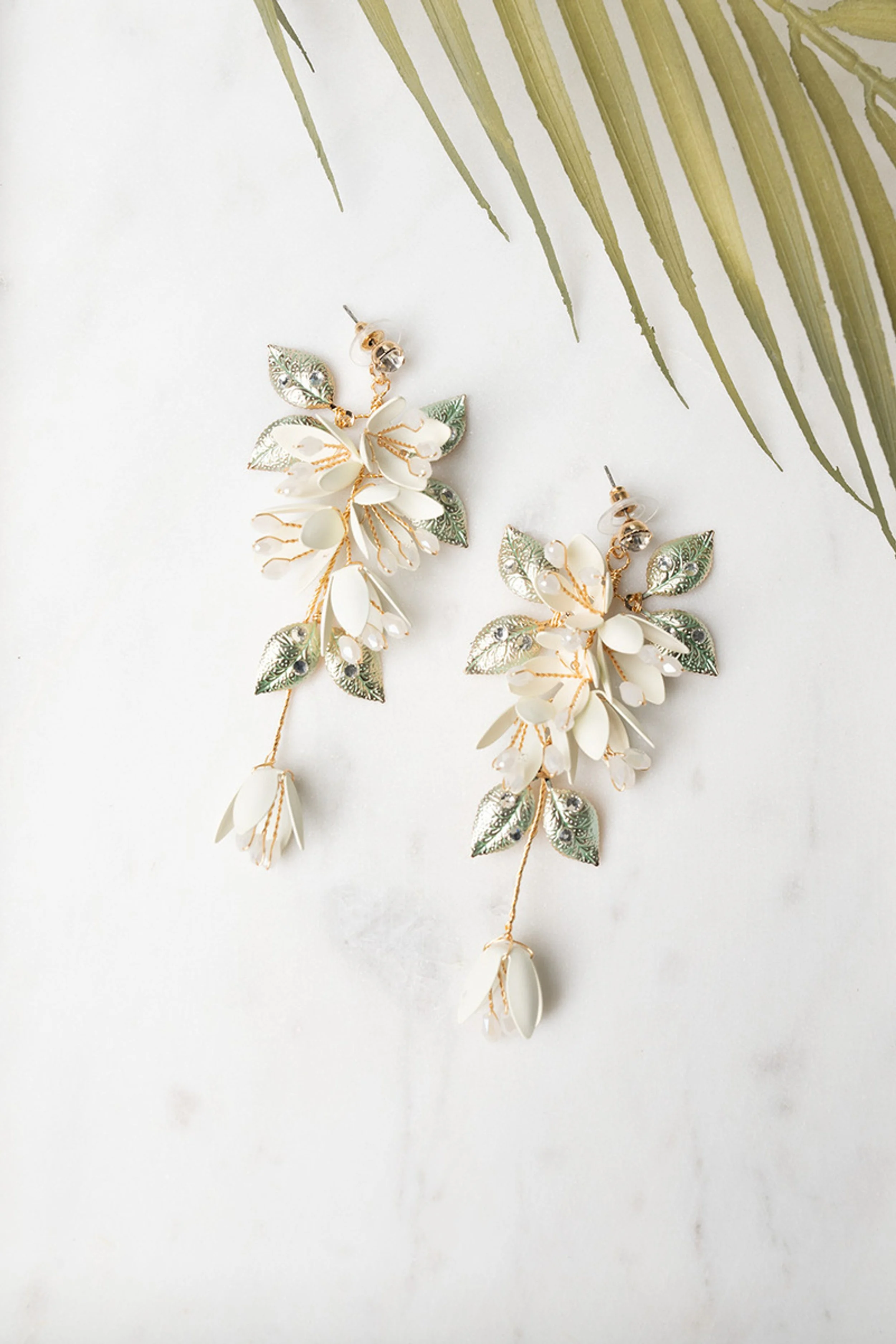 Bella-gold-bridal-earrings__96753.jpg