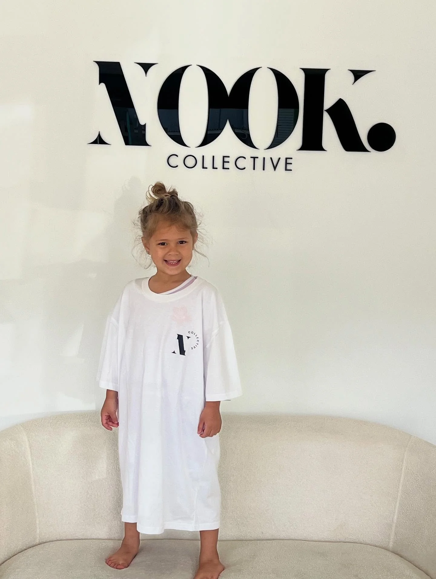 Shout out to @wib4556 for our new staff shirts 👕 

Highly recommend supporting local Sunshine Coast businesses 

✨ High Quality 
✨ Super Quick Turnaround 
✨ Lovely Team 

Thanks guys 🙏🏻 

#sunshinecoast #coworkingsunshinecoast #coworkingspace  #co