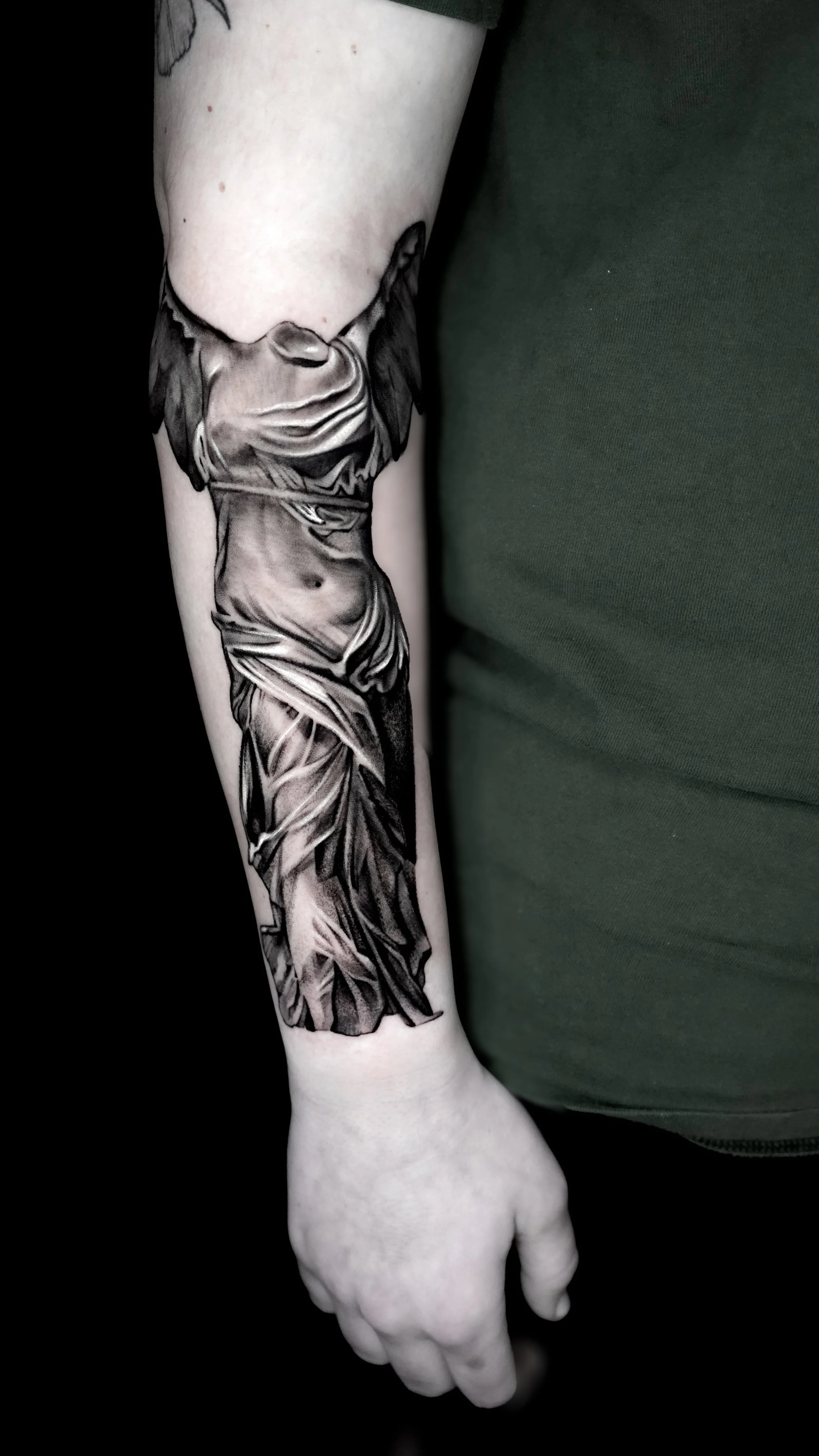 Winged Victory of Samothrace Black and Grey Tattoo