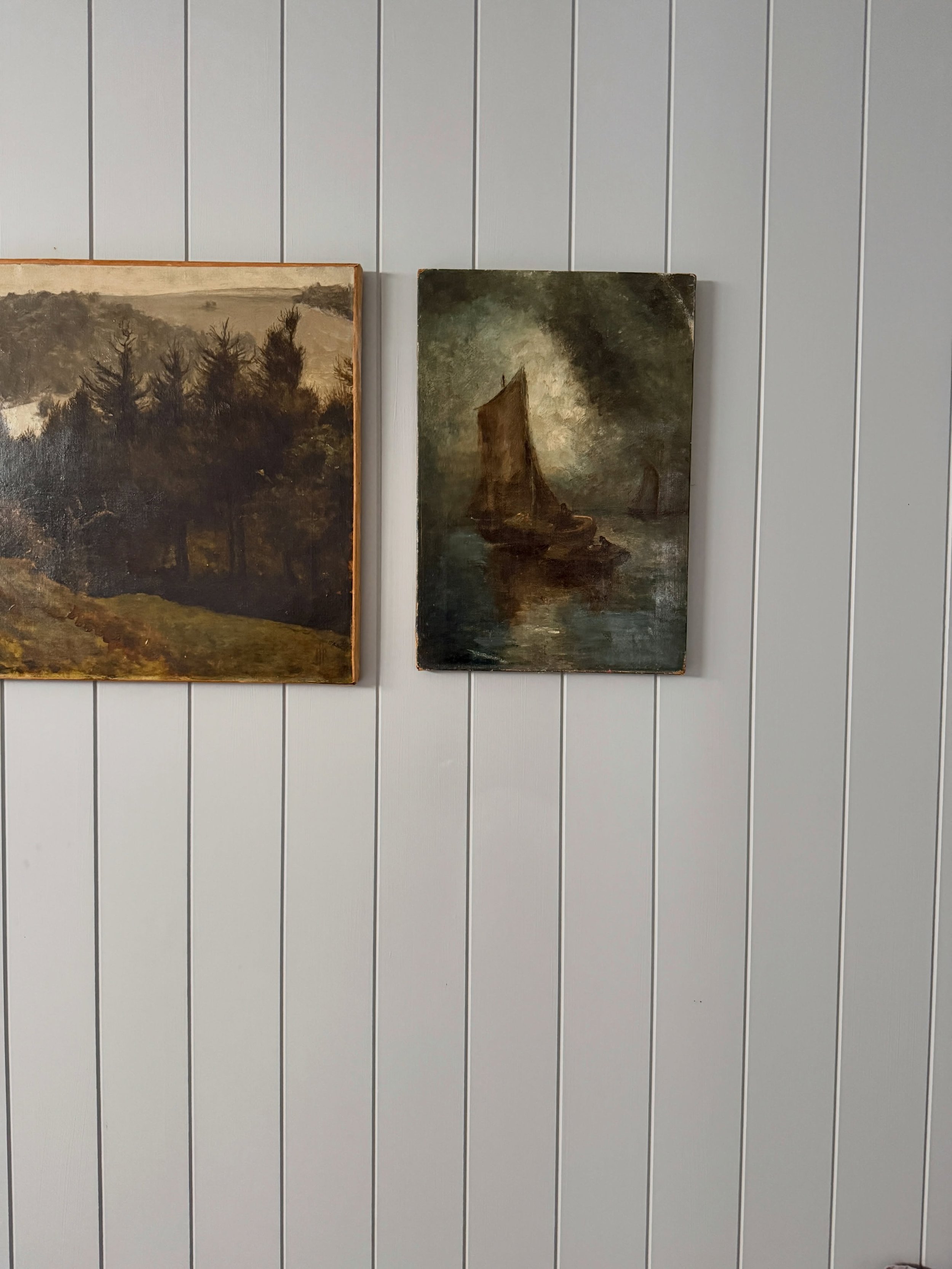 Two vintage finds for The Barefoot Beach House.  The first one is a canvas artwork from Martin st gallery which I removed from it&rsquo;s frame.  I can&rsquo;t see the artist but the moody seas sold it for me. The second a ceramic cannister for the b