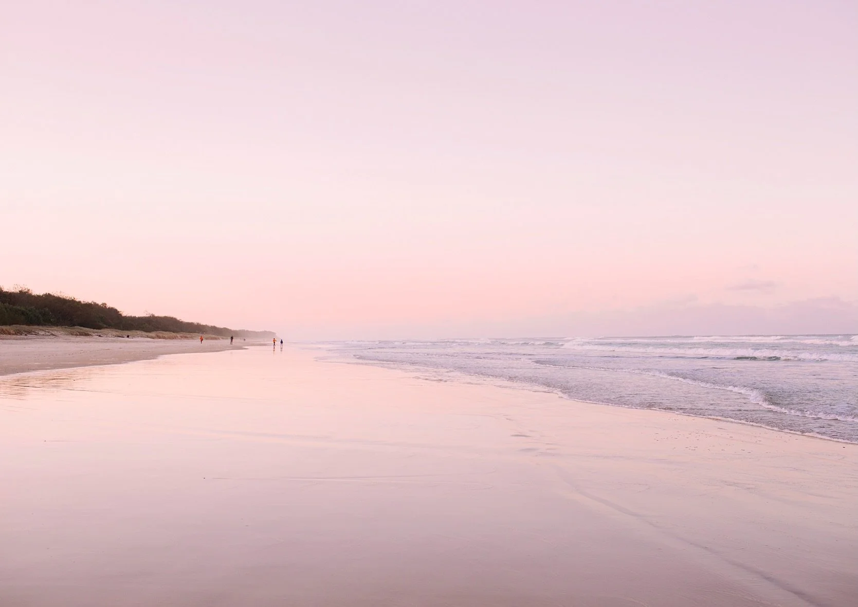Polishing up this beauty for someone special. 

Calming seascape / Kingscliff, NSW.